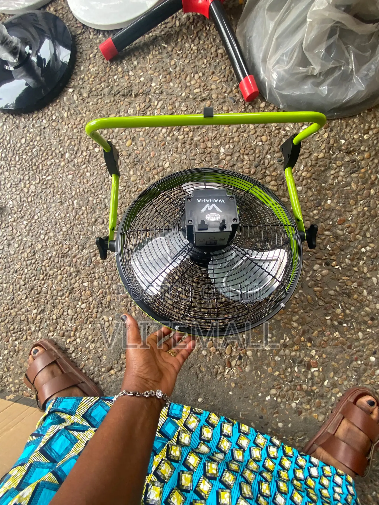 Portable, Rechargeable Solar-powered Fan,