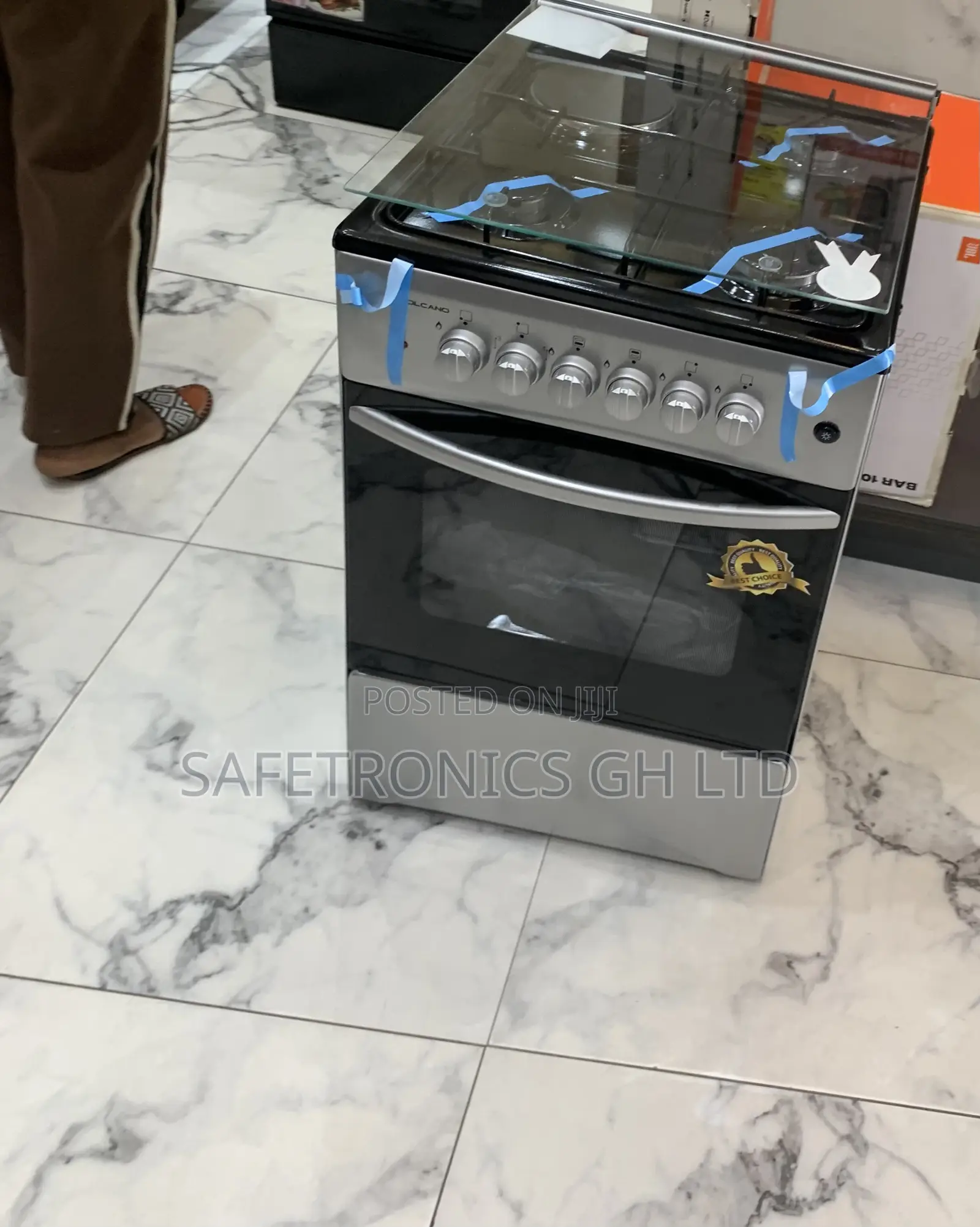 Newly Bulky Grey Volcano 3 Gas + 1 Electric Burner Cooker 50x50