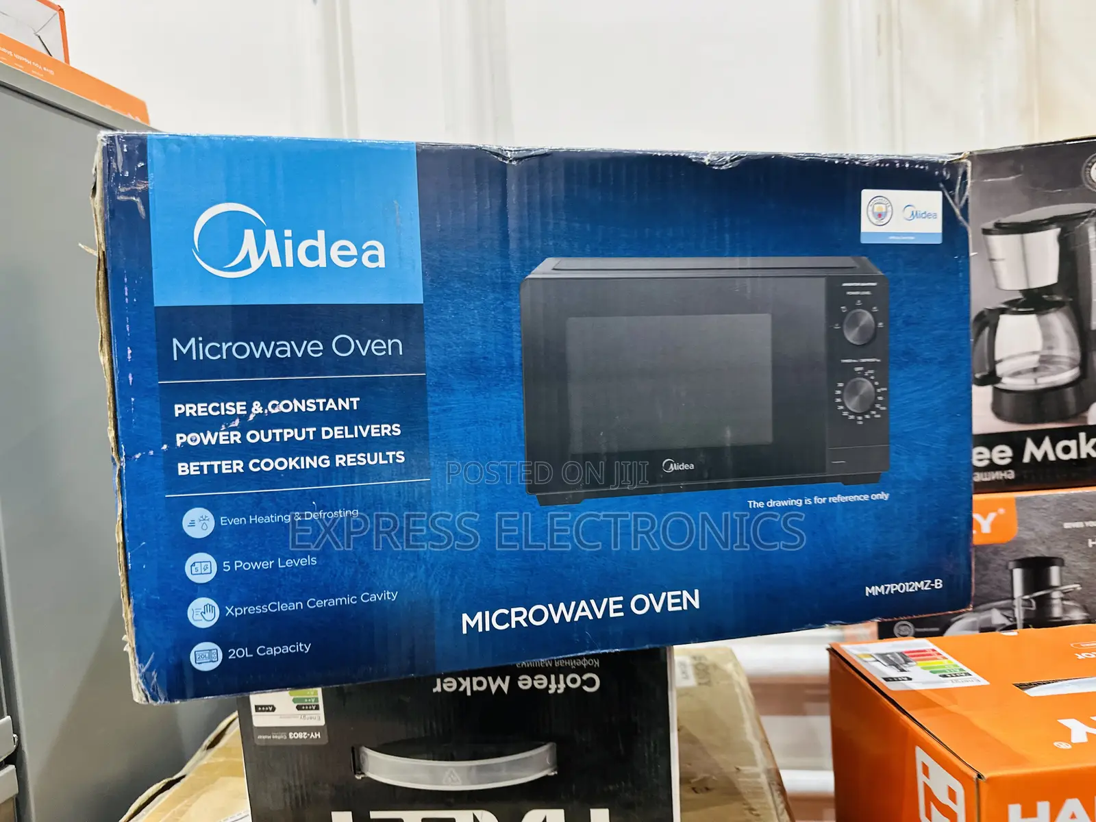 Ultra Modern Sleek Black Microwave 20l