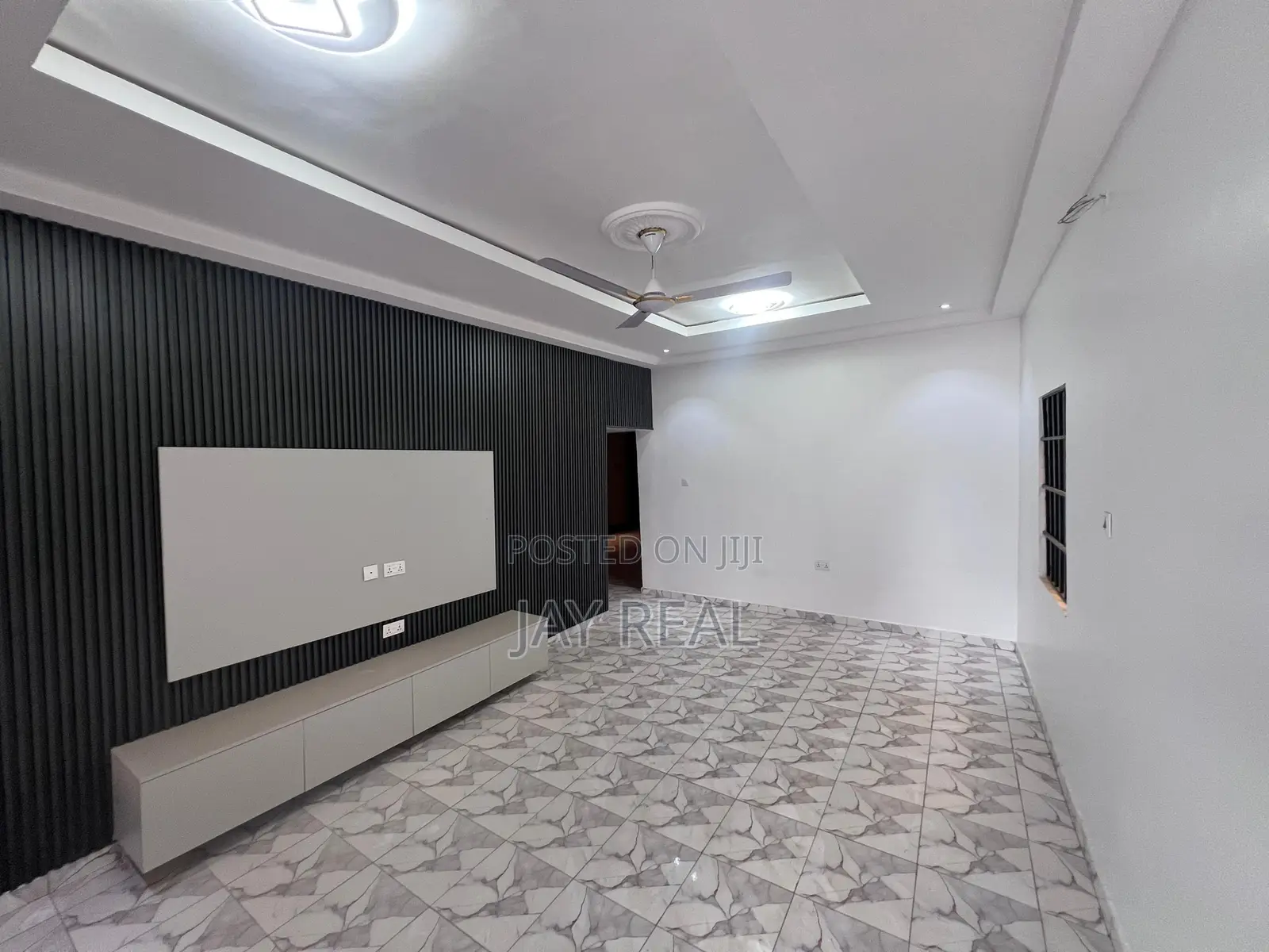 3bdrm Apartment in Jay Real Estate., Opeikuma for rent
