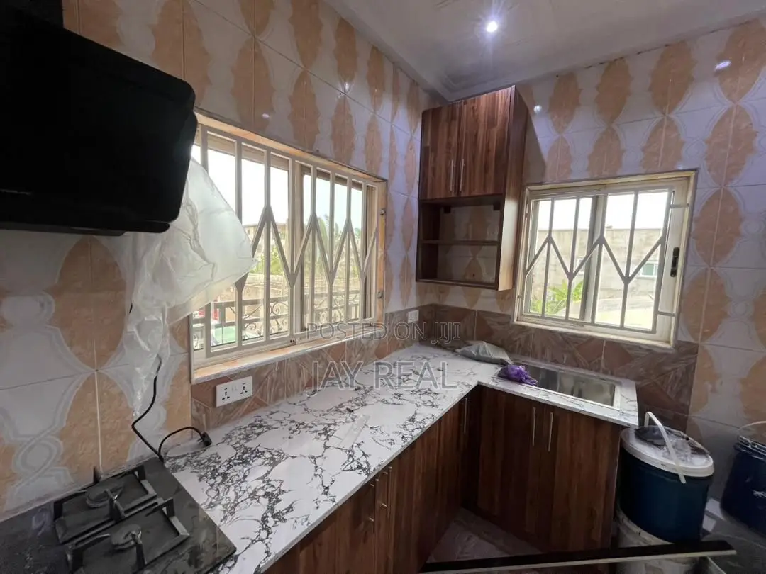 2bedroom Apartment Fully Furnished for Rent at Tetegu Junction.