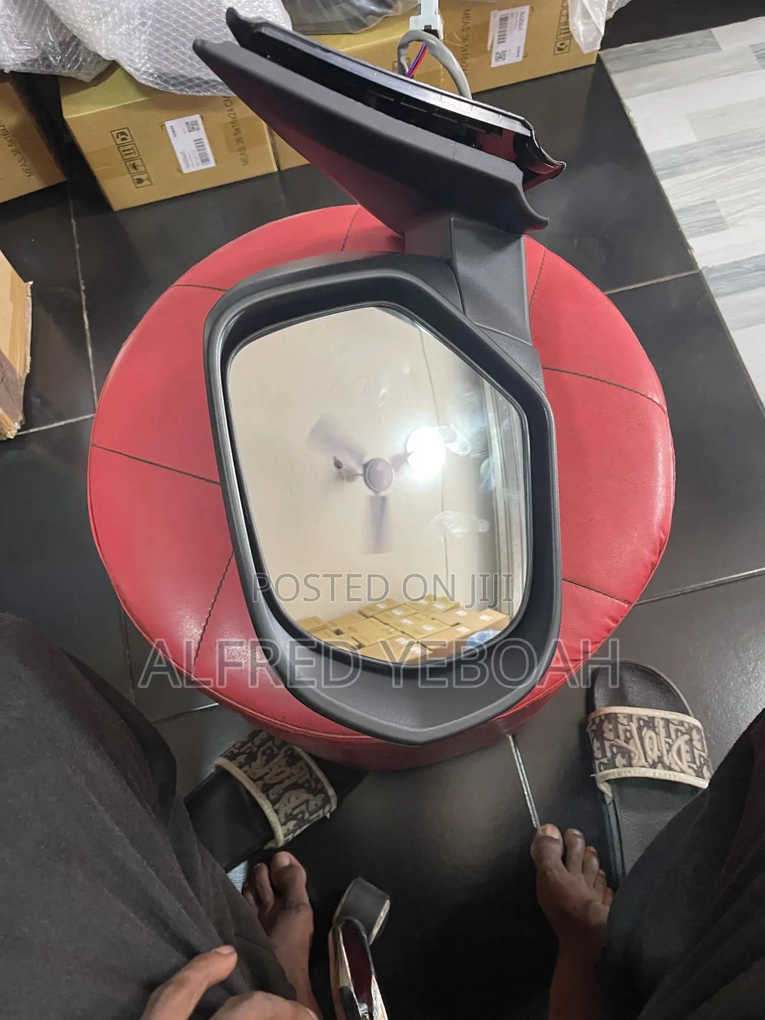 2019-2022 Mitsubishi L200 Mirror