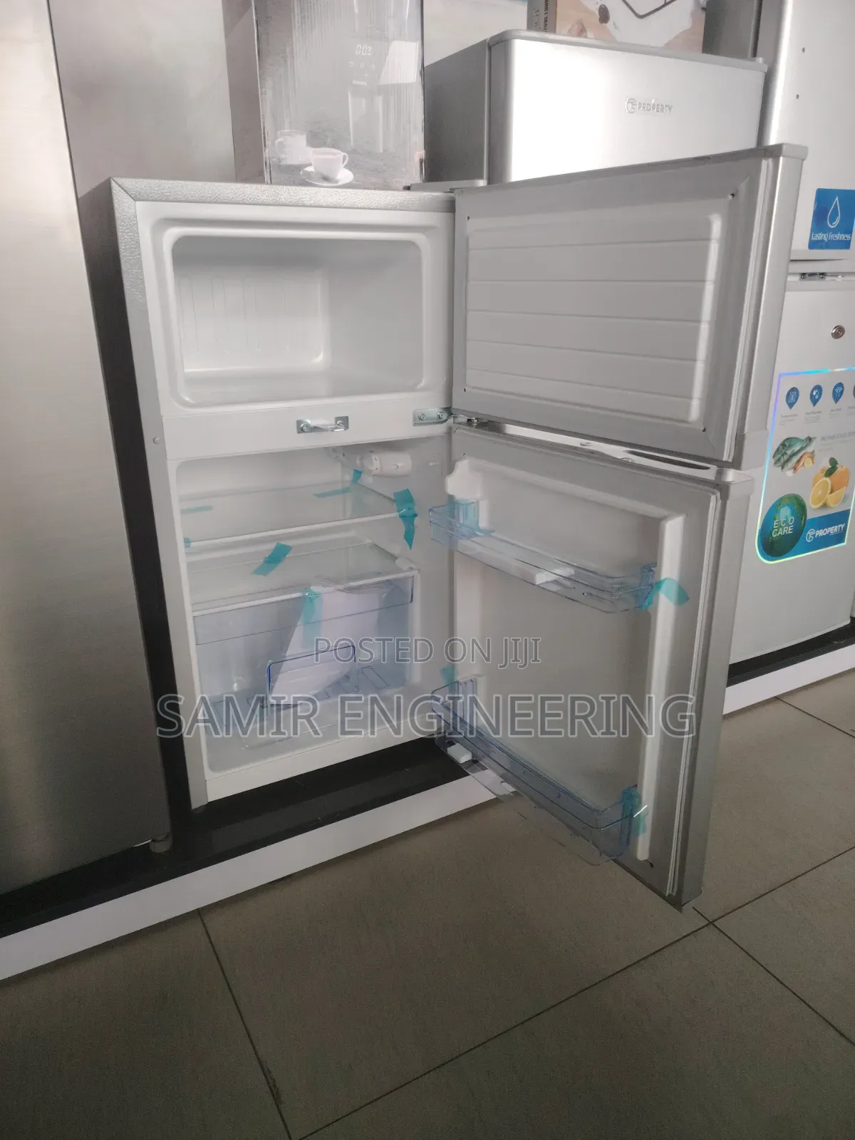 Property TSPR-100tm 80-Litre Compact Tabletop Refrigerator