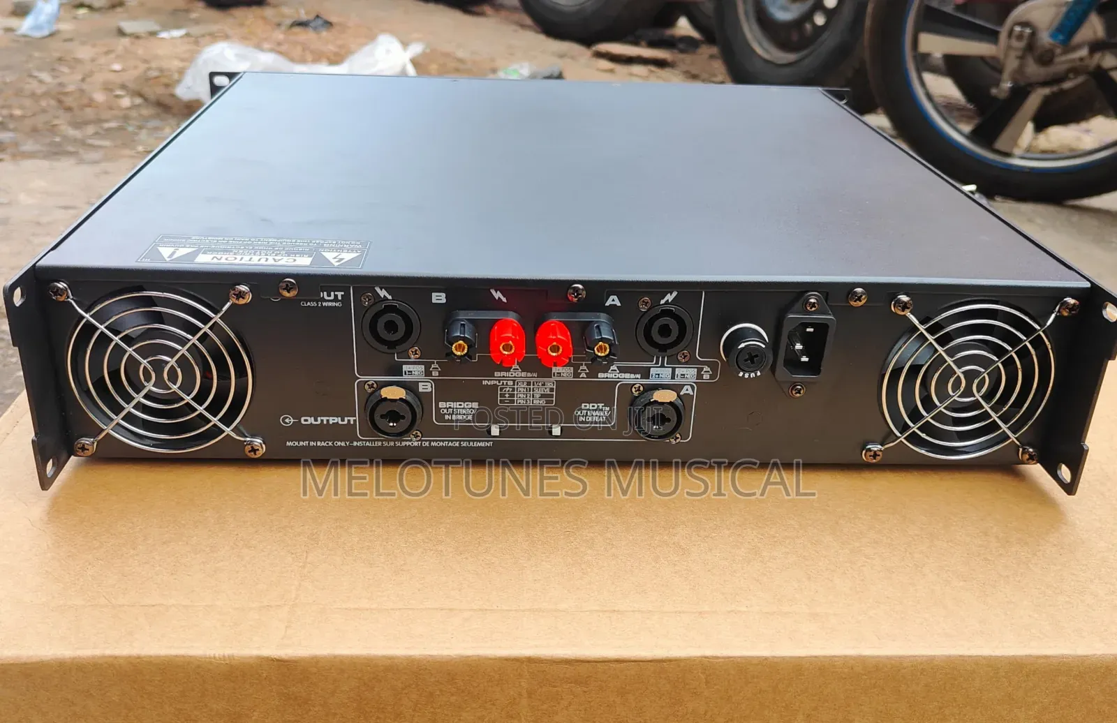 Peavey Cs 5000 Professional Power Amplifier.