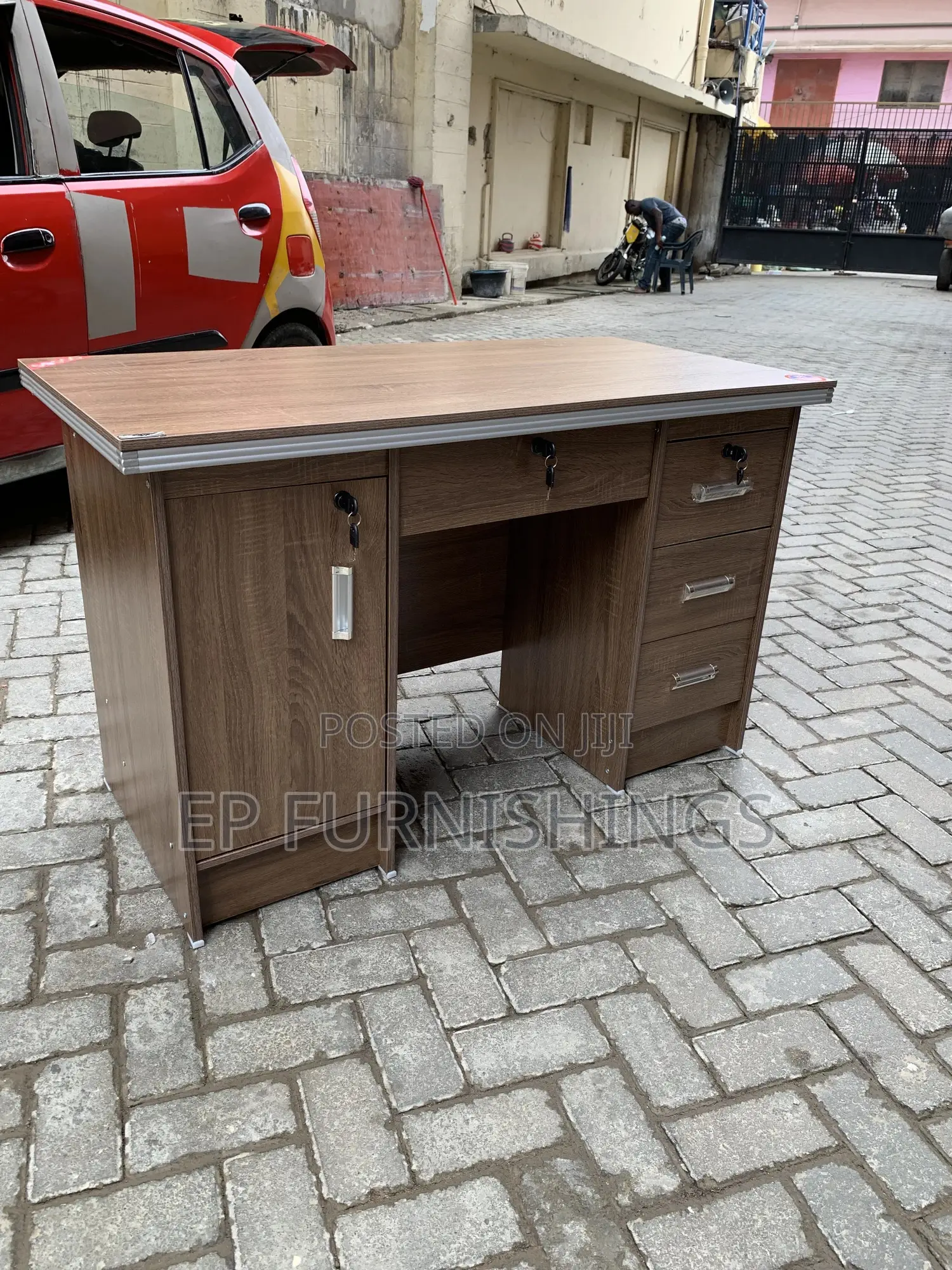 Office Desk