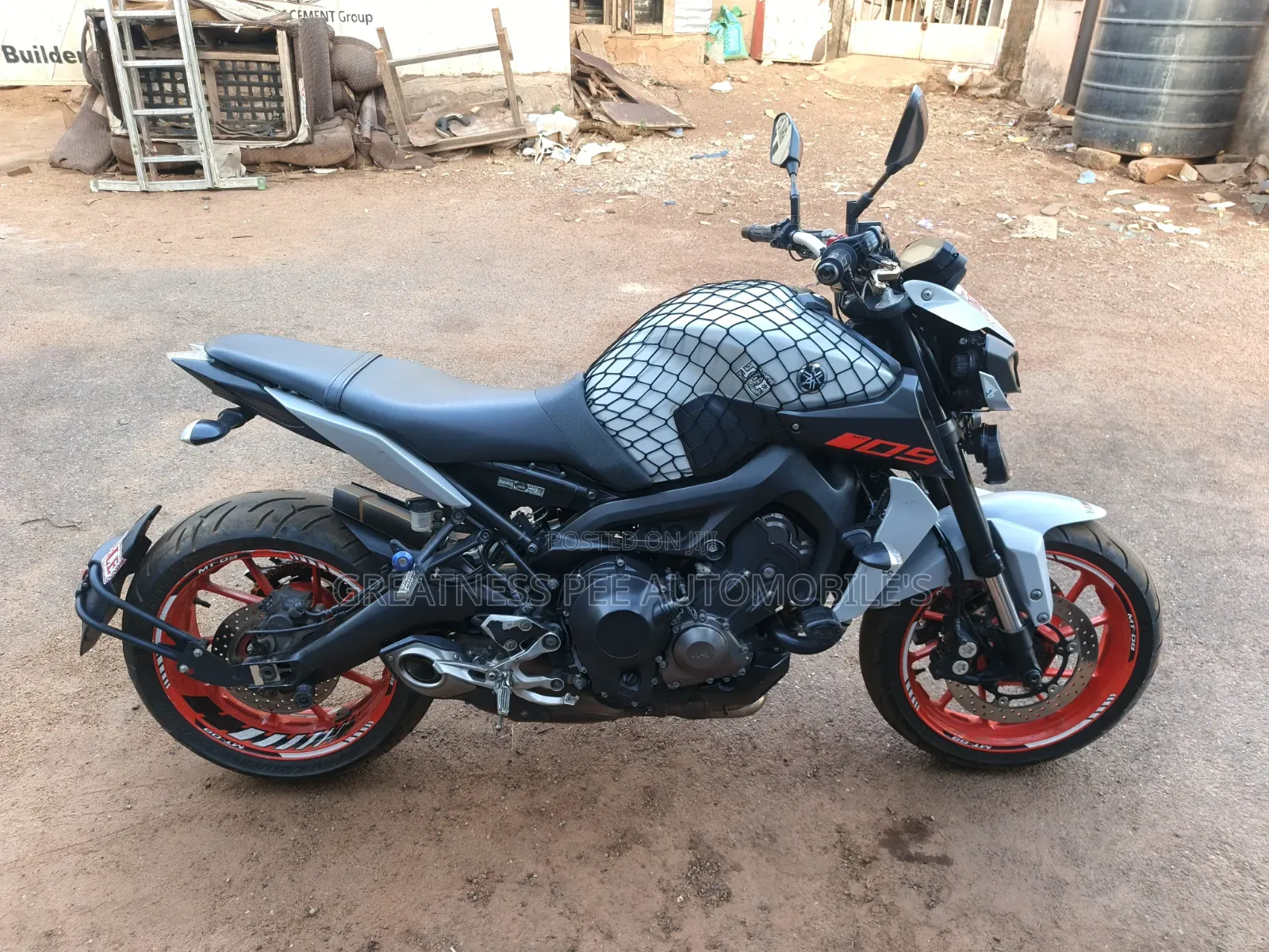 Yamaha 2018 White