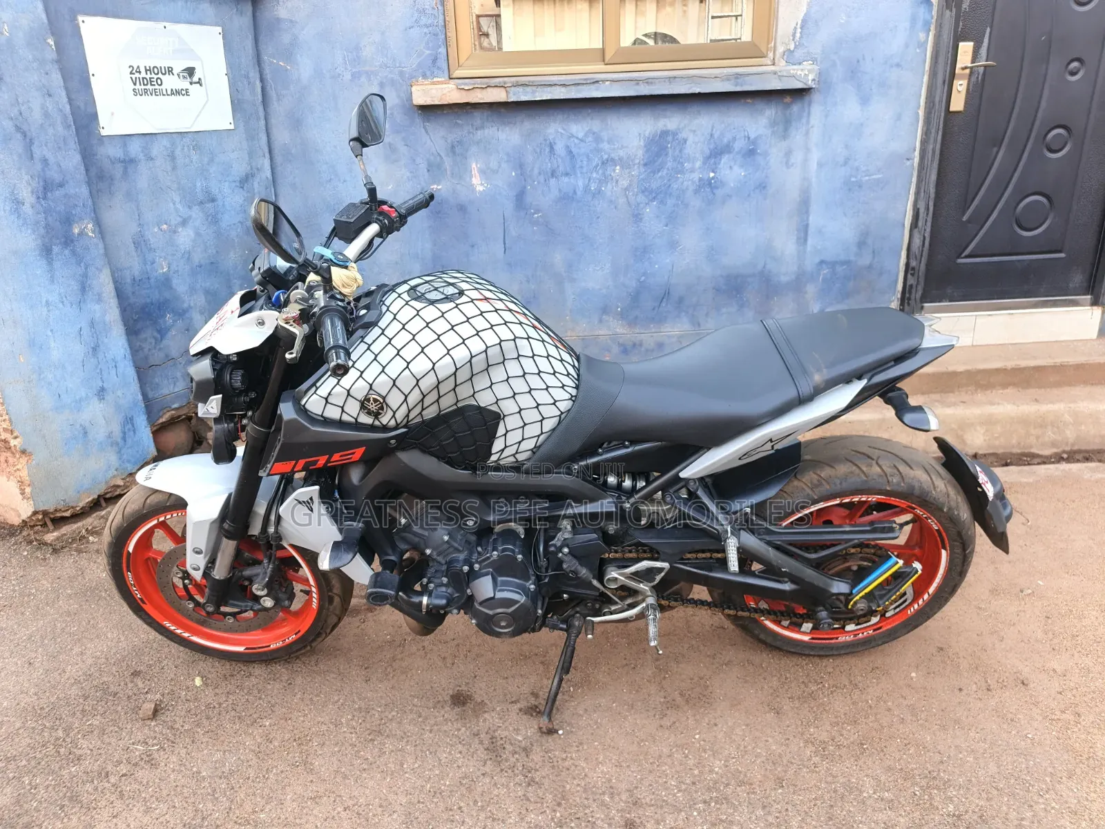 Yamaha 2018 White