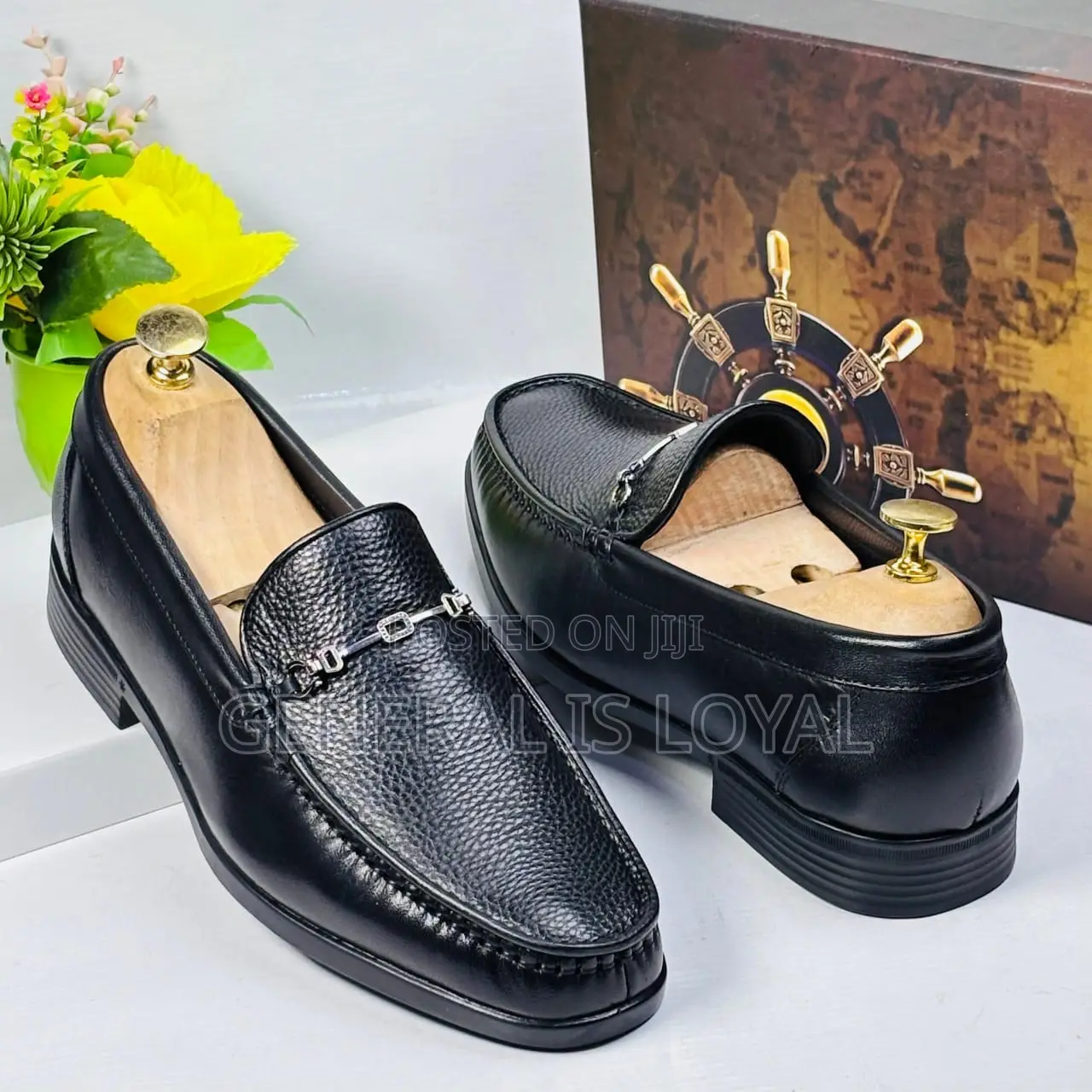 Golden Coxes Men Leather Black Loafers