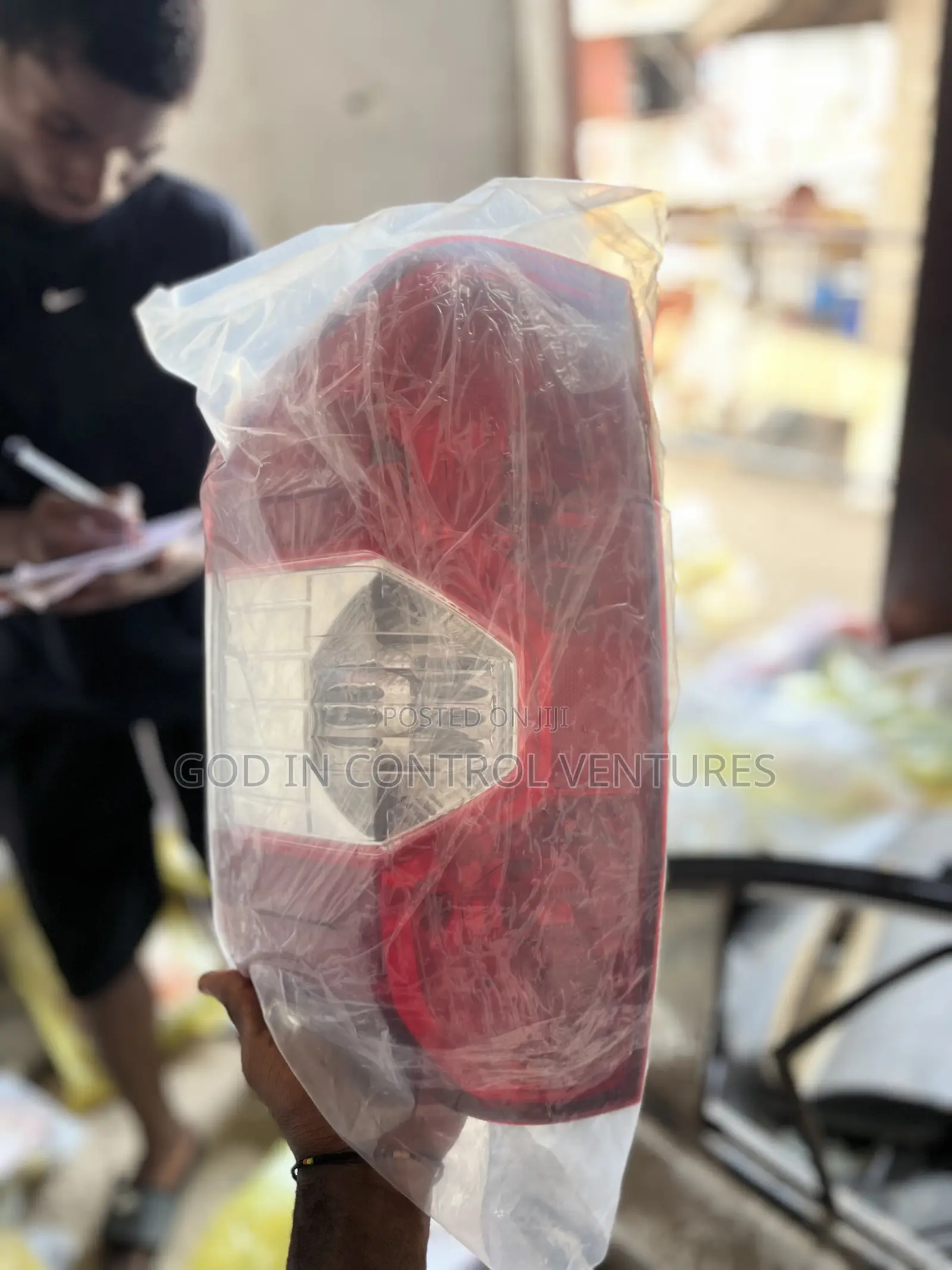 Toyota Tundra 2017/2018 Tail Light Pair