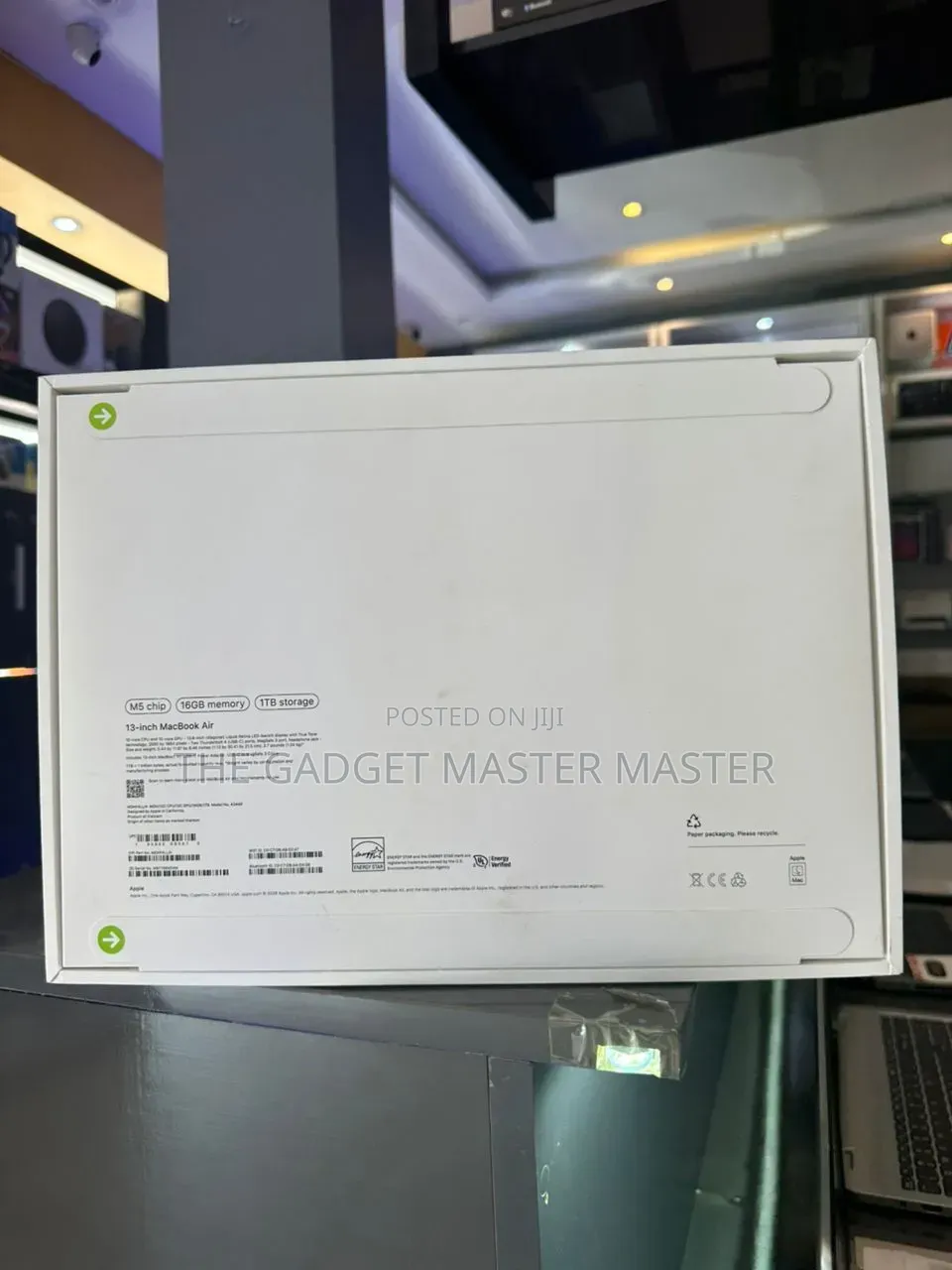 New Laptop Apple MacBook Air 2026 M5 13-inch 16GB Apple M5 SSD 1T