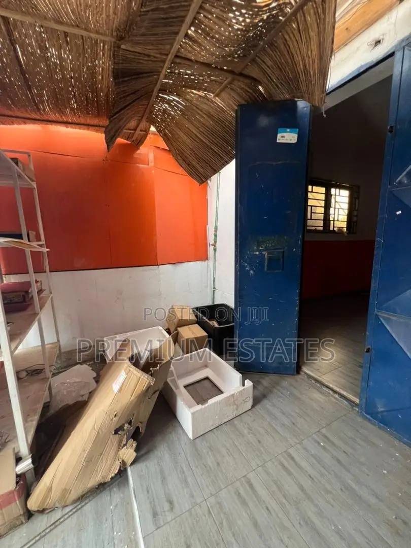 Shop for Rent at Botwe