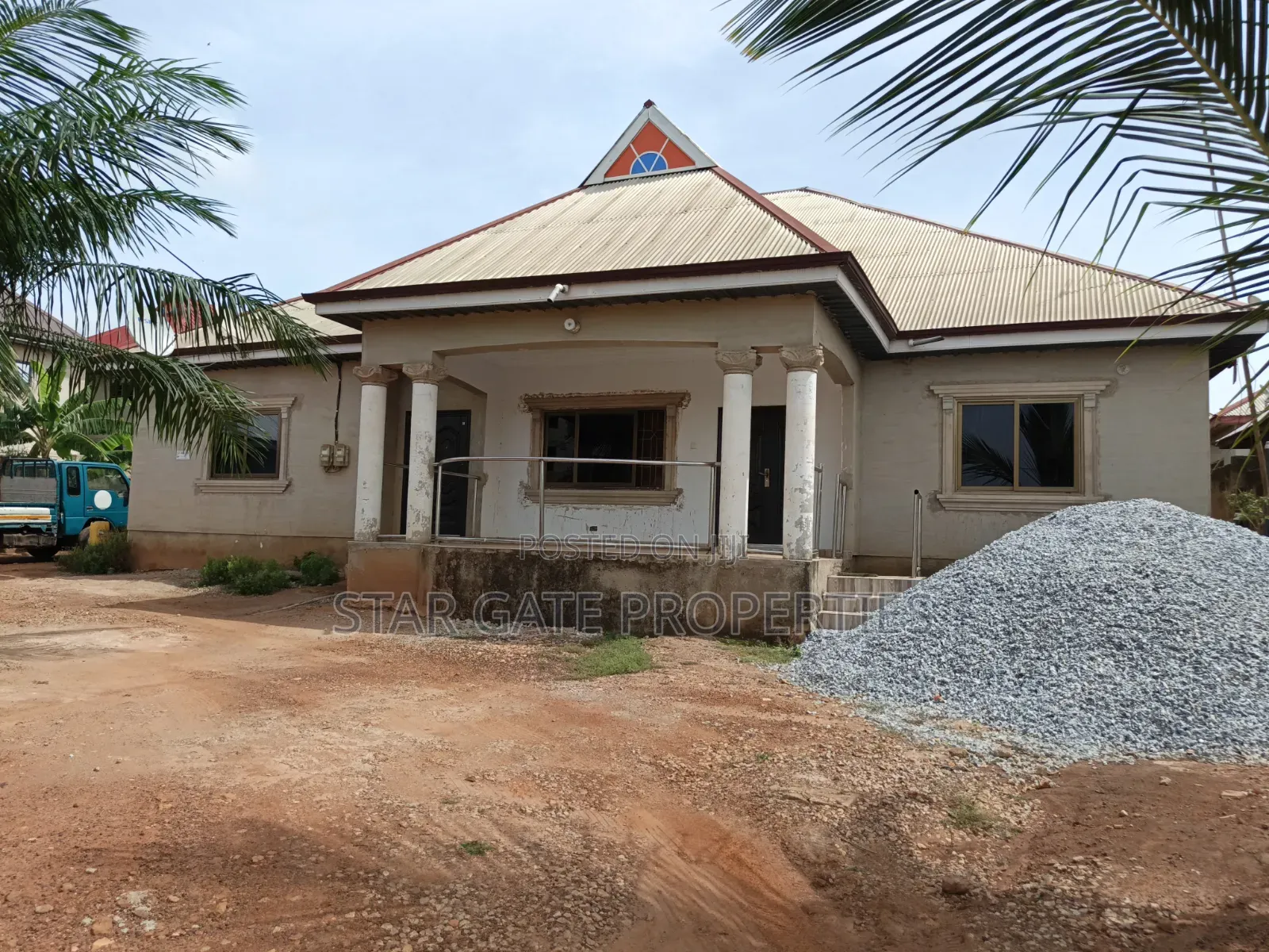 5bdrm House in Kronum, Kumasi Metropolitan for sale