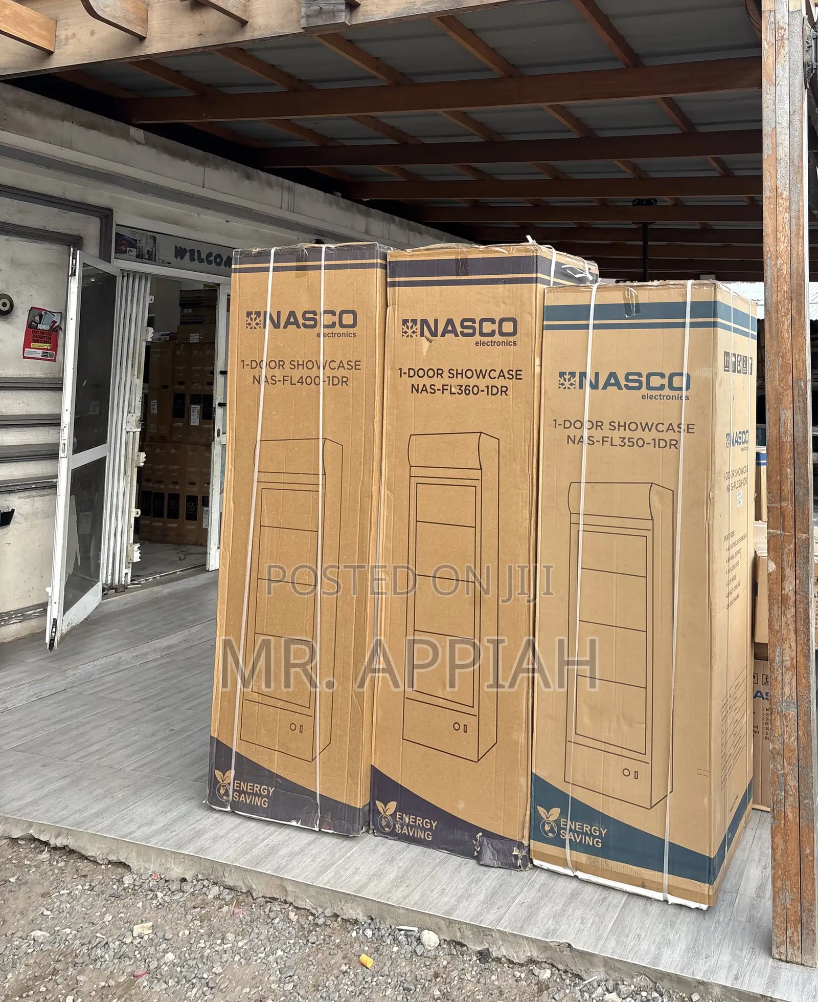 Get Durable Nasco Single Nas-Fl350-1dr-1 1 Door Display Fridge