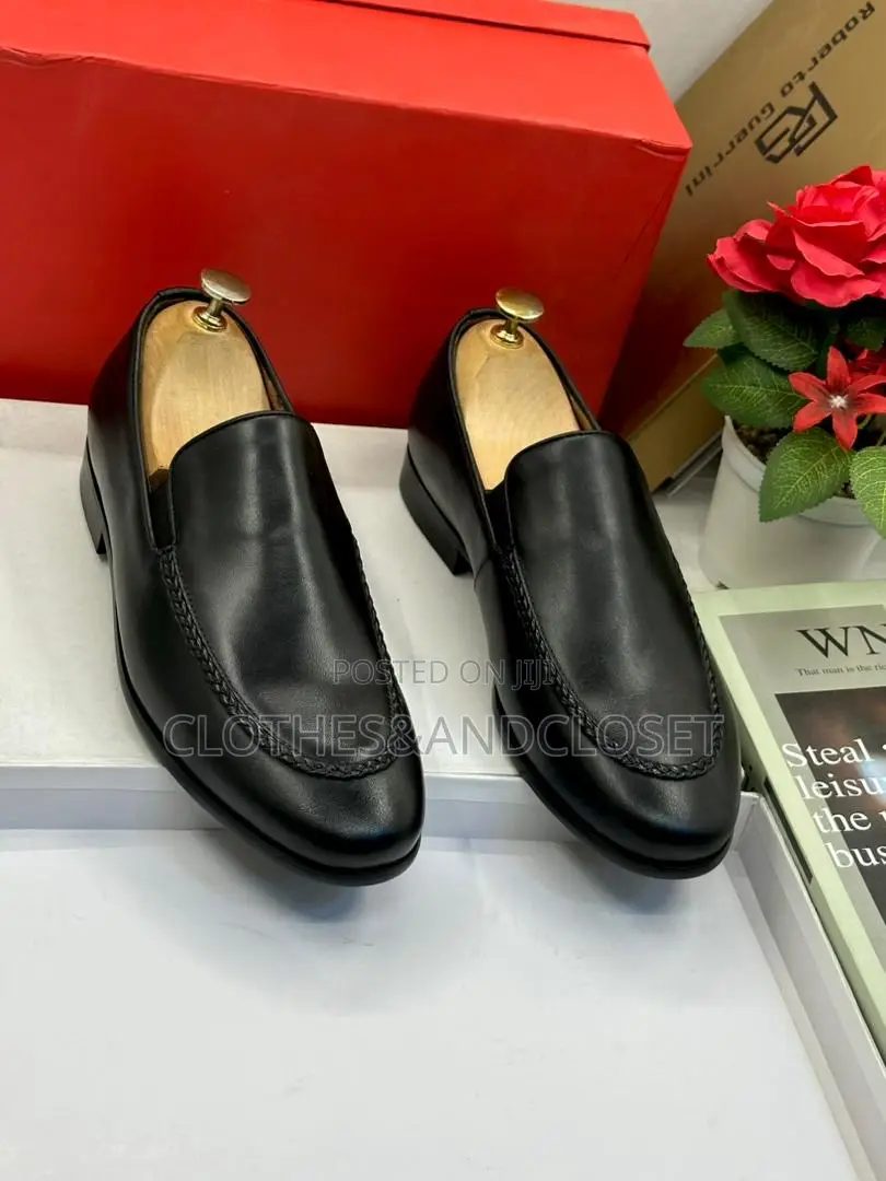 Roberto Guerrini Black Leather Loafers