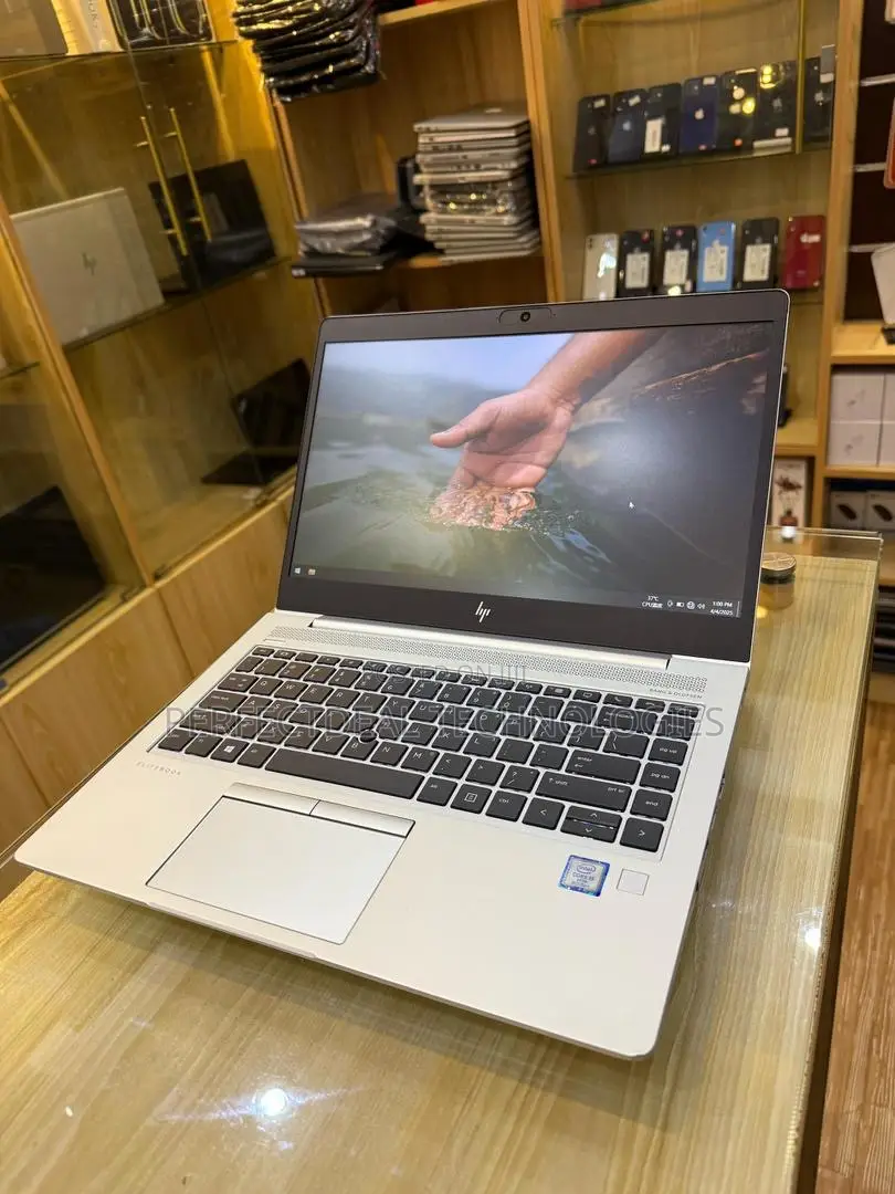 New Laptop HP EliteBook 840 G5 8GB Intel Core i5 SSD 256GB