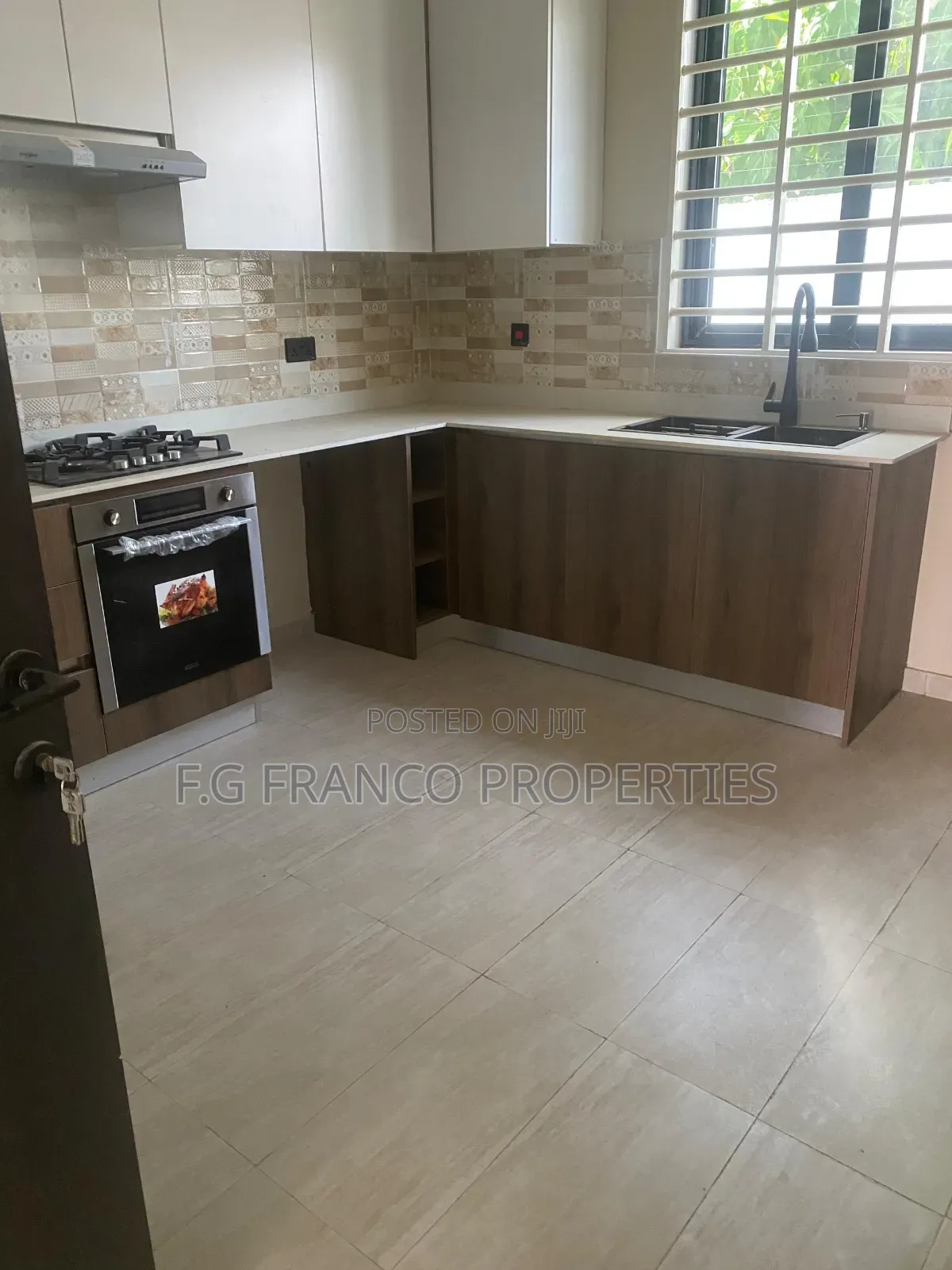 3bdrm House in Kg Franco Properties, Spintex for sale