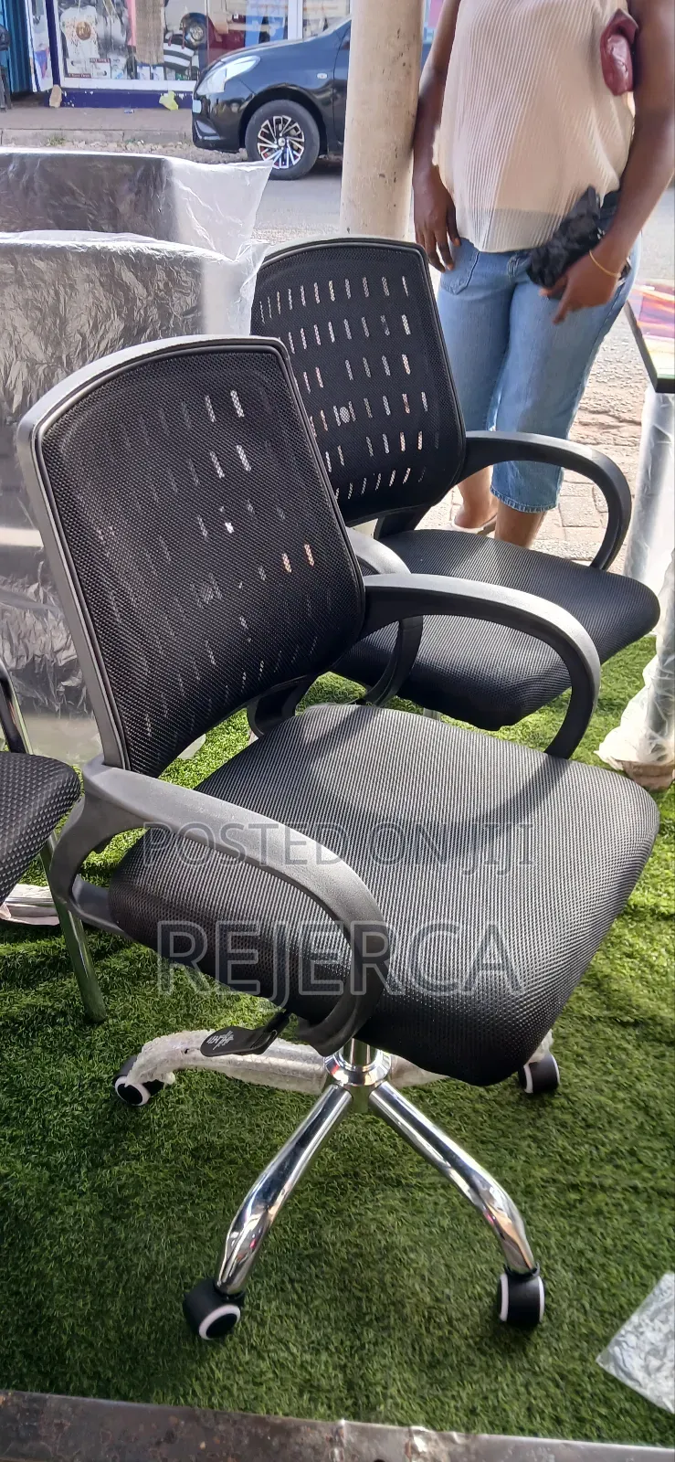 Adjustable Office Swivel Chair