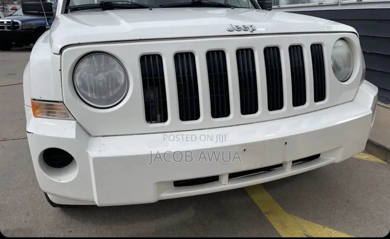 2008 to 2010 Jeep Patriot Front Cut Complete Available