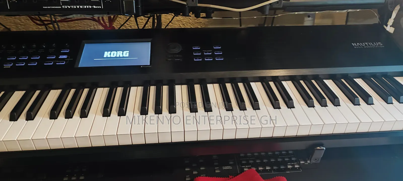 Korg Nautilus Korg Nautilus 88 88-Keys With Free Stand