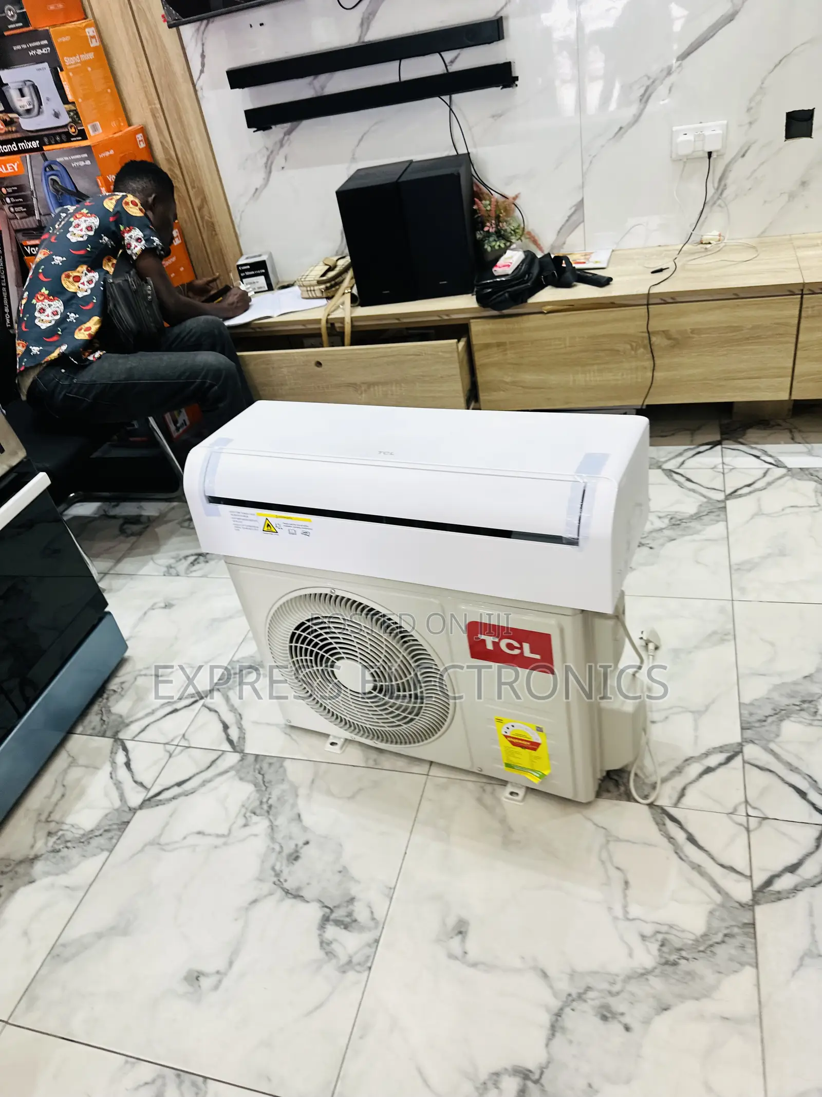 Less Expensive TCL Split R410 Gas 1.5hp Air Conditioner