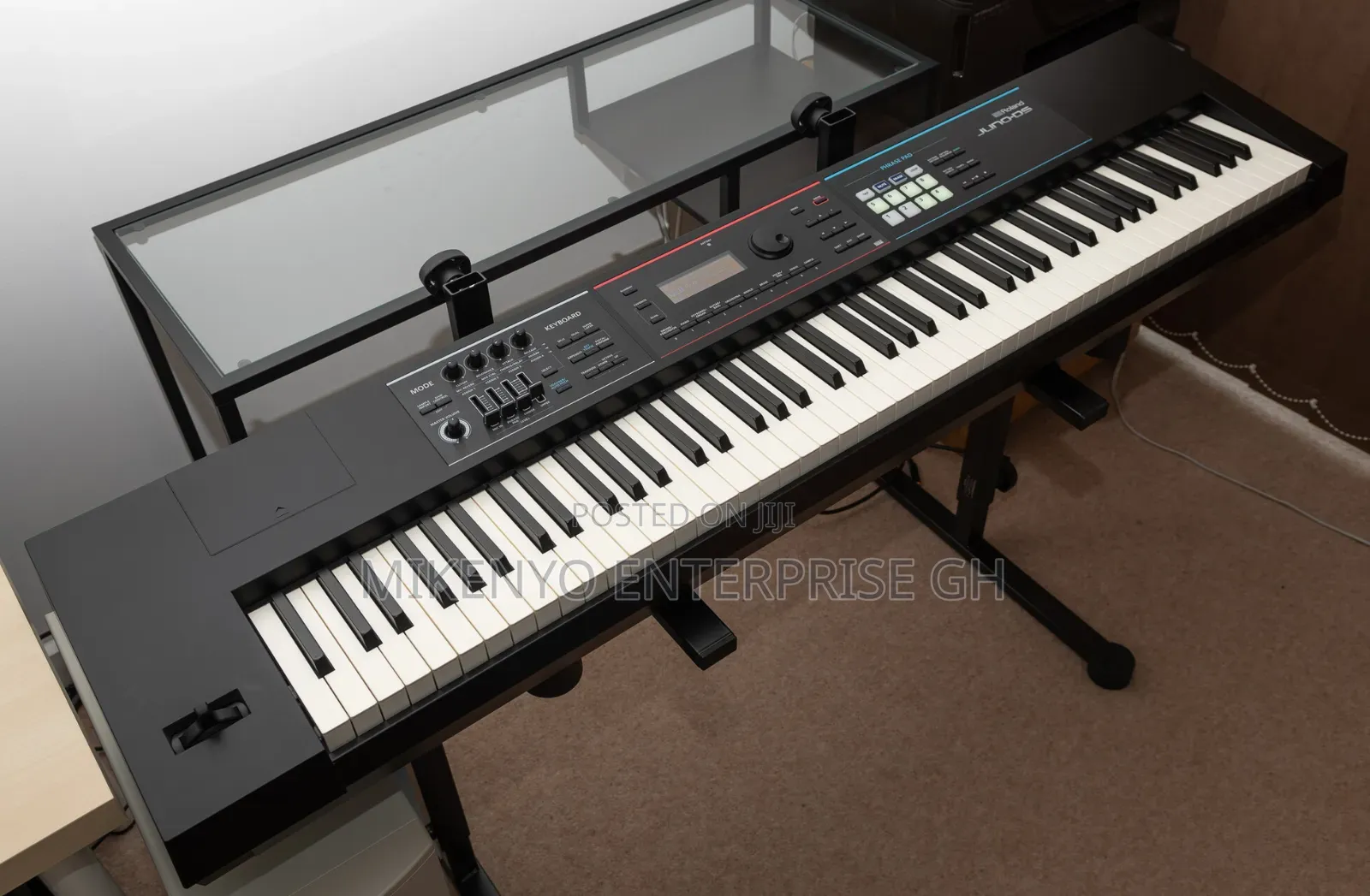 Roland Juno-Ds88 Synthesizer