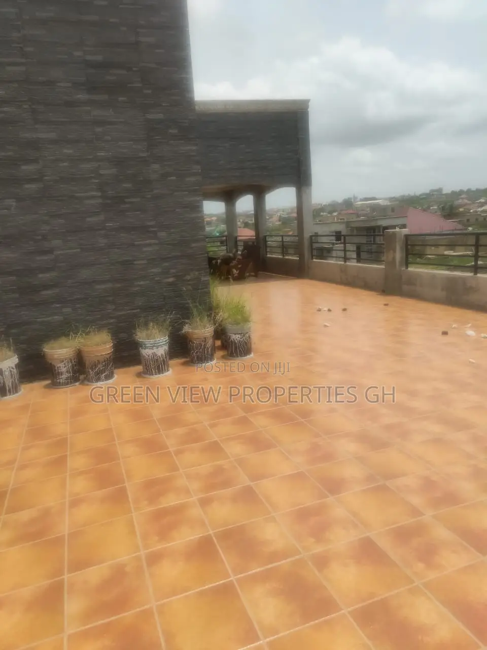 6bdrm House in Weija for sale