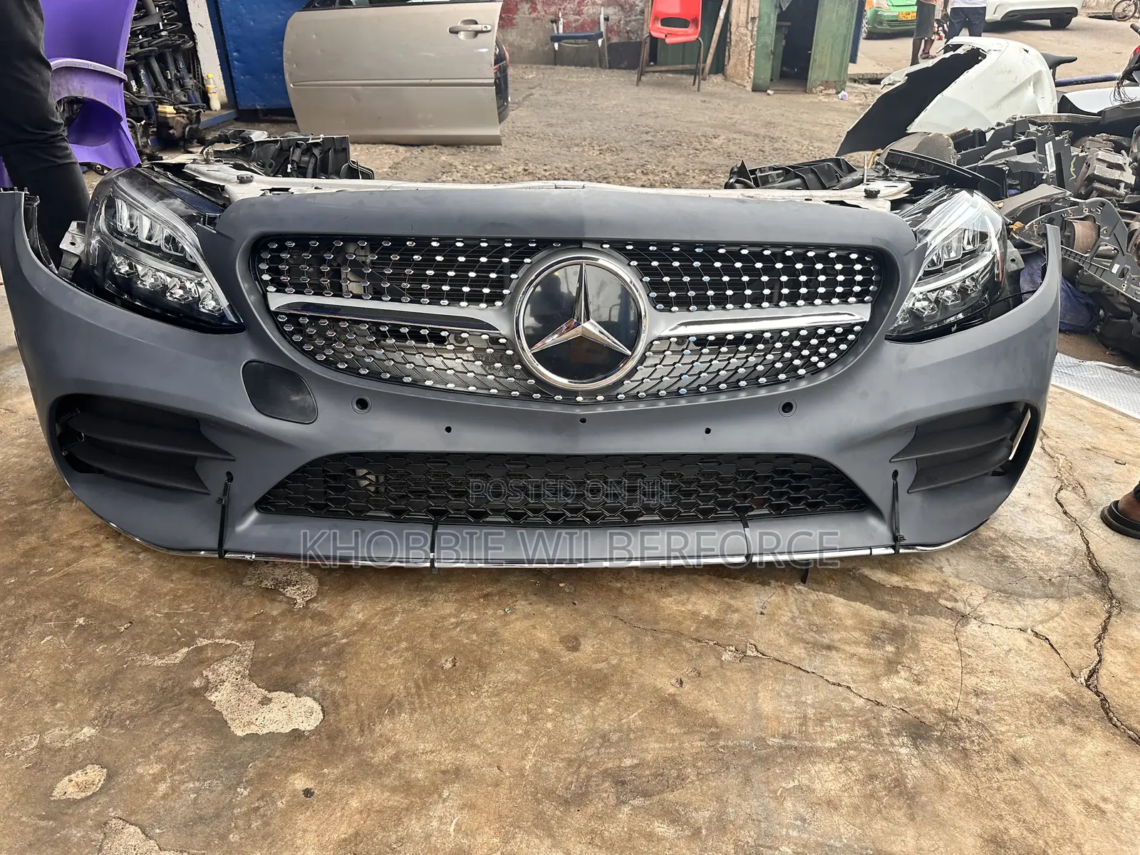 Mercedes Benz C300 Front Cut