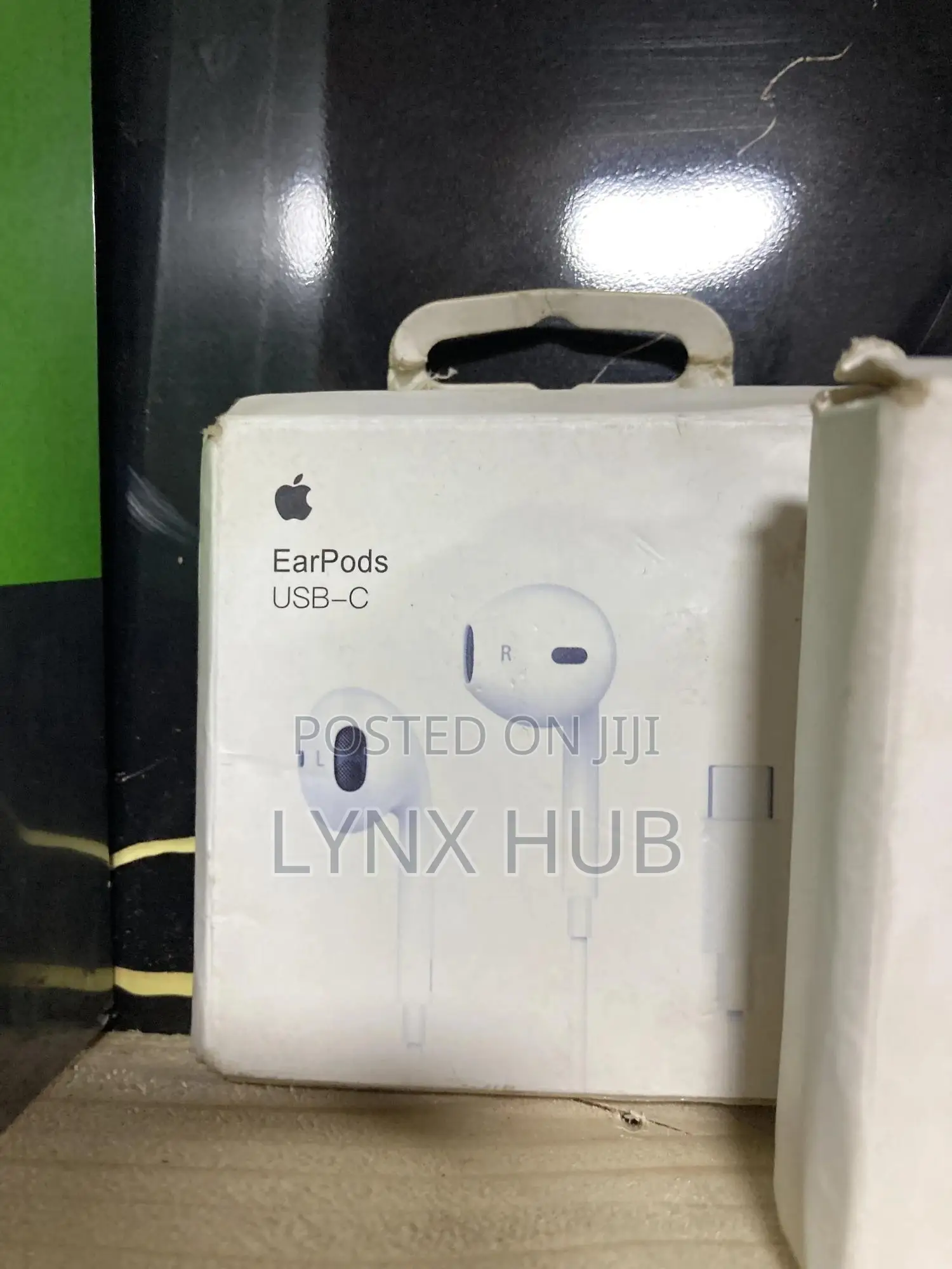 iPhone 17 Pro Max Earpiece
