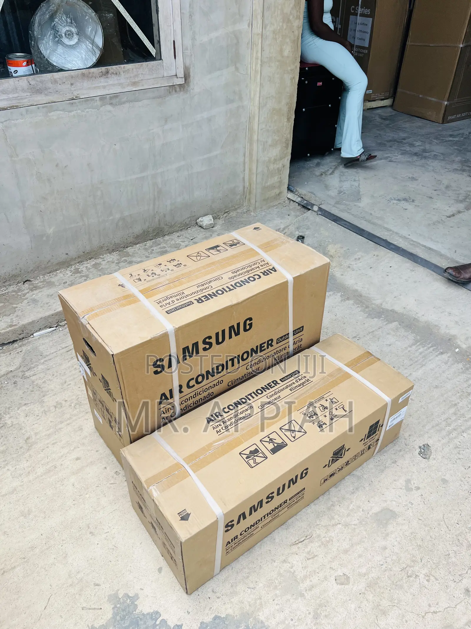 Get Unique Samsung Split Type Air Conditioner(2.5hp)White 