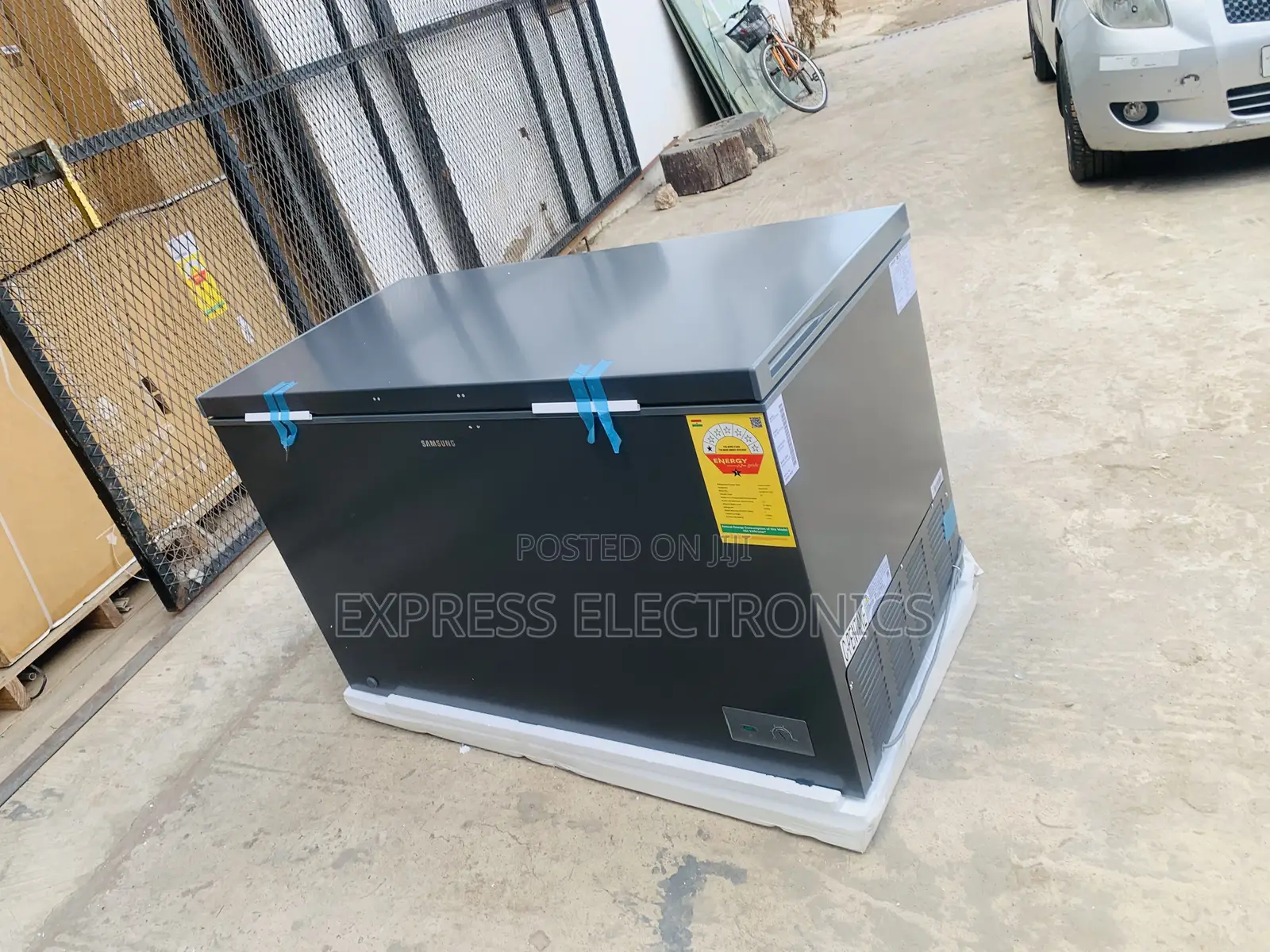 Zealous Sleek Chest Freezer Single Door Samsung 371l