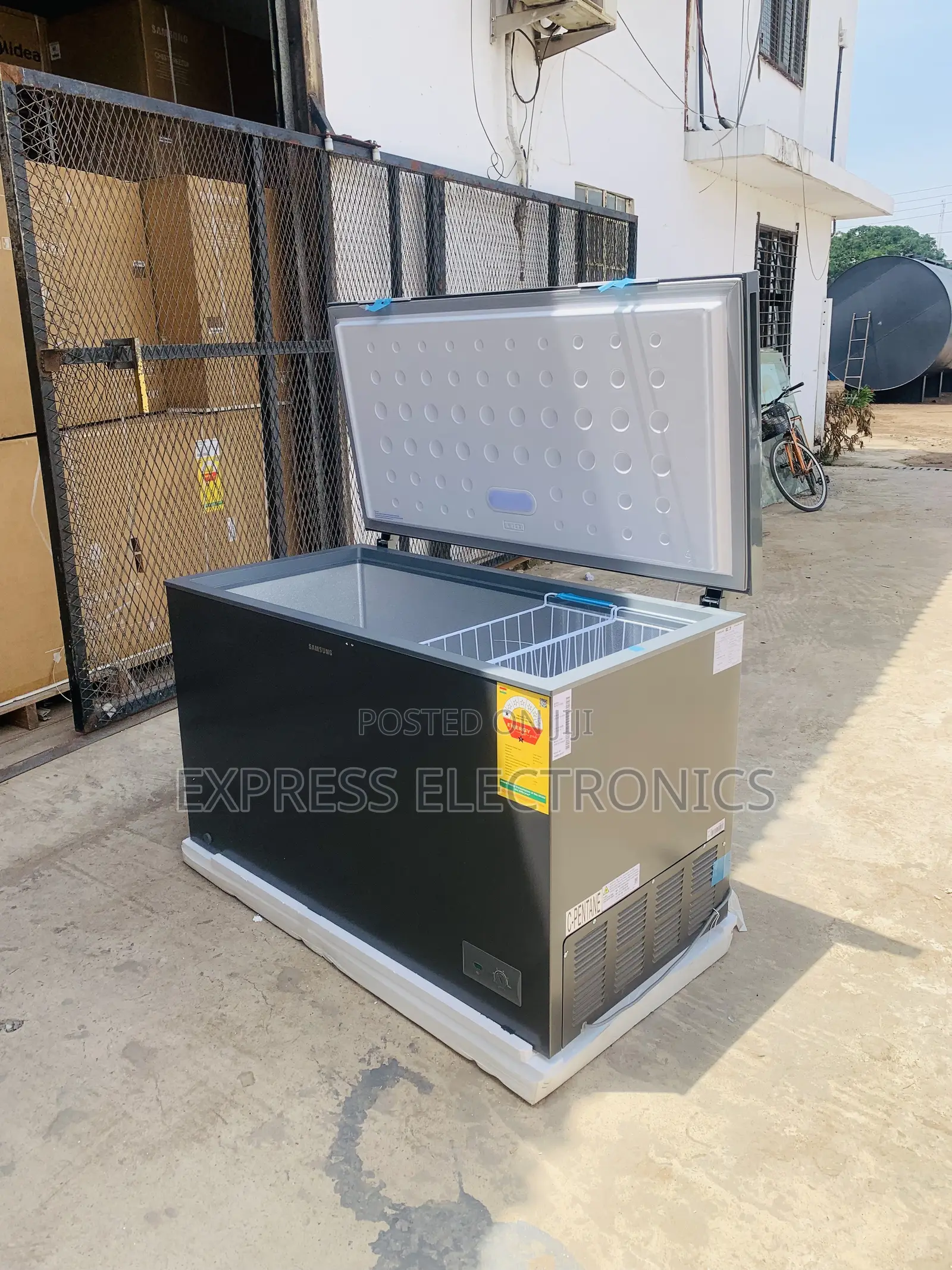 Place Your for Samsung 371l Chest Freezer