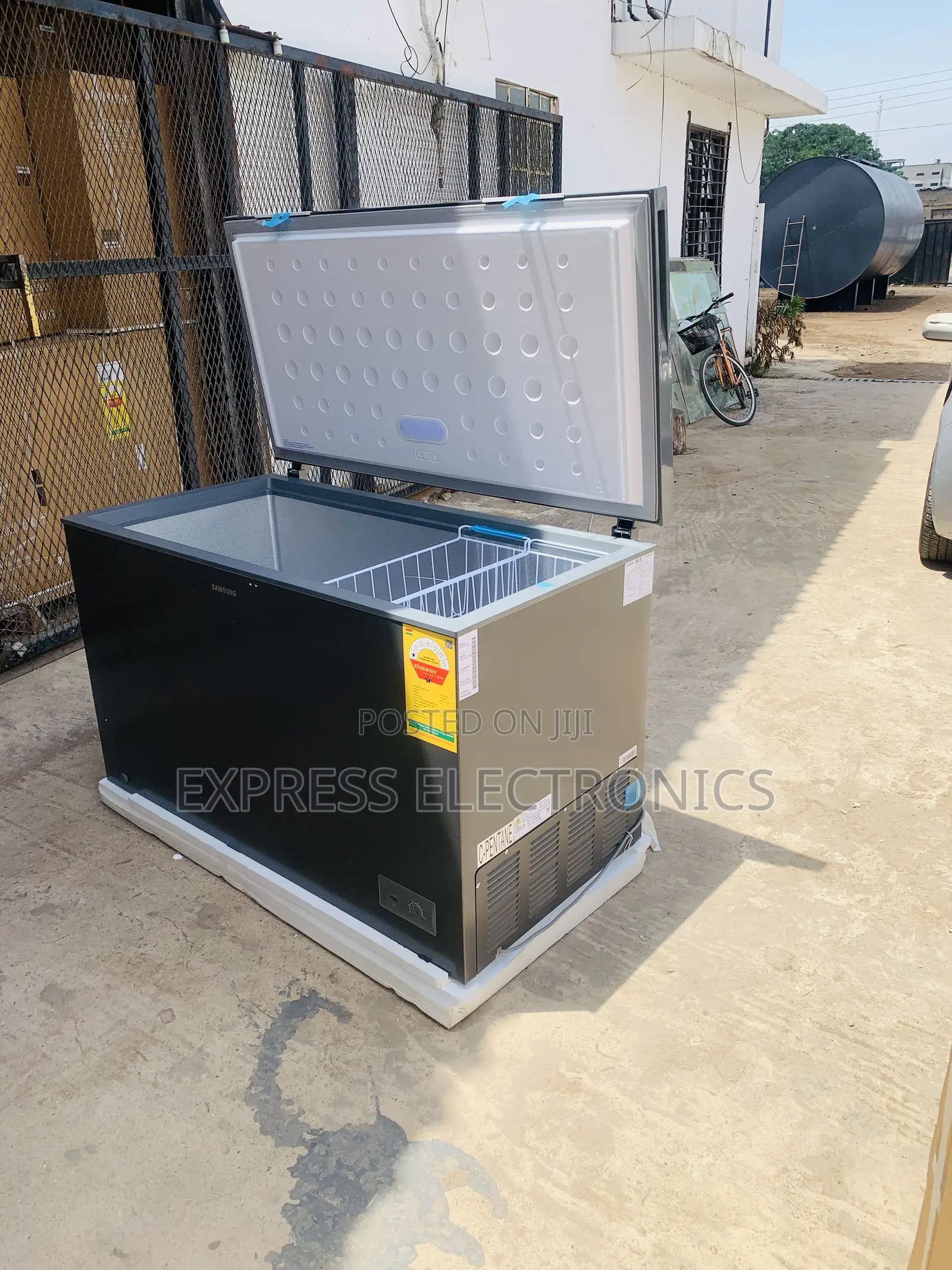 Eco Mode Function Chest Freezer Single Door 371l Samsung