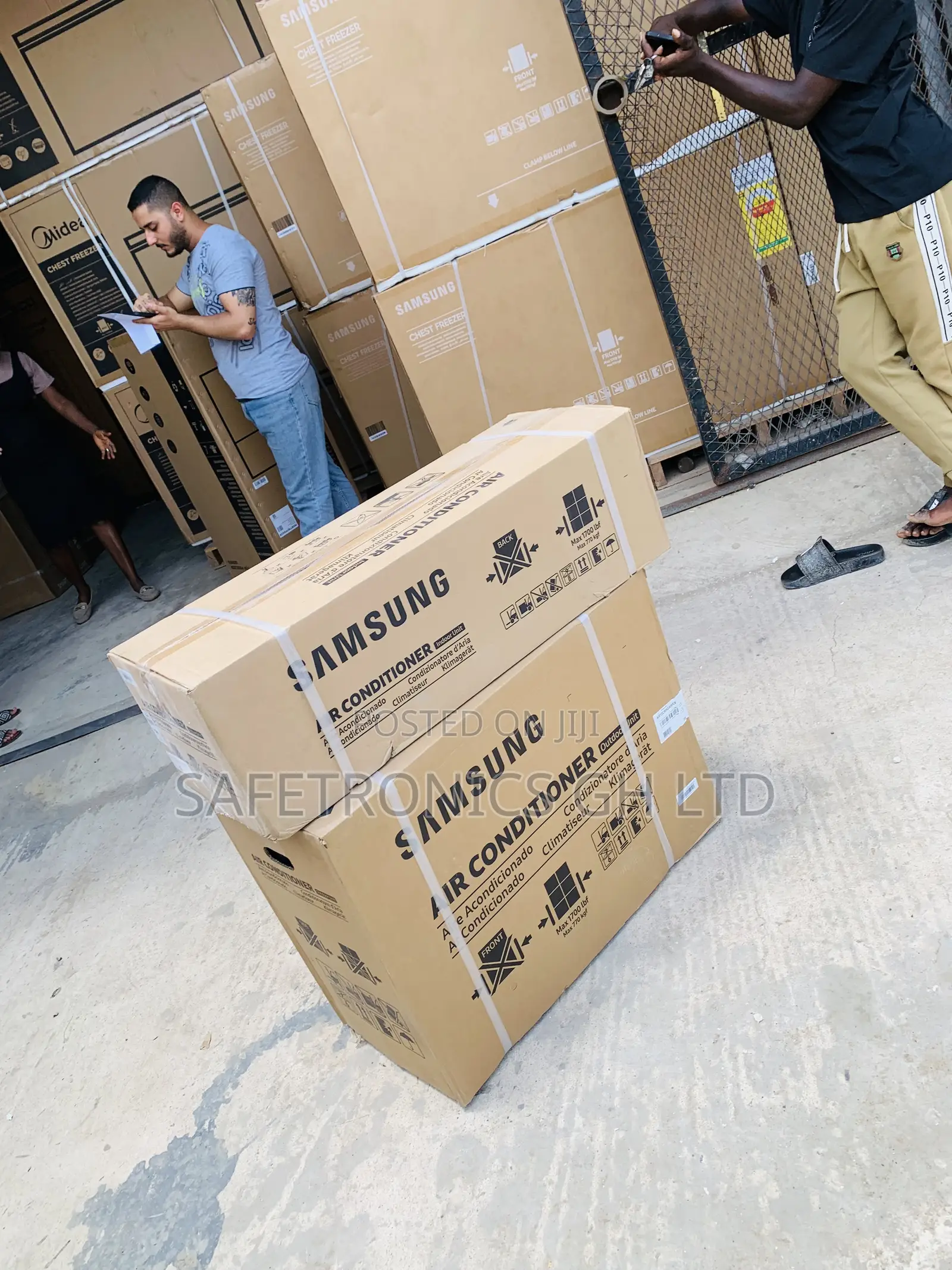 Shop Massive Samsung 2.5hp R410-Split Ac