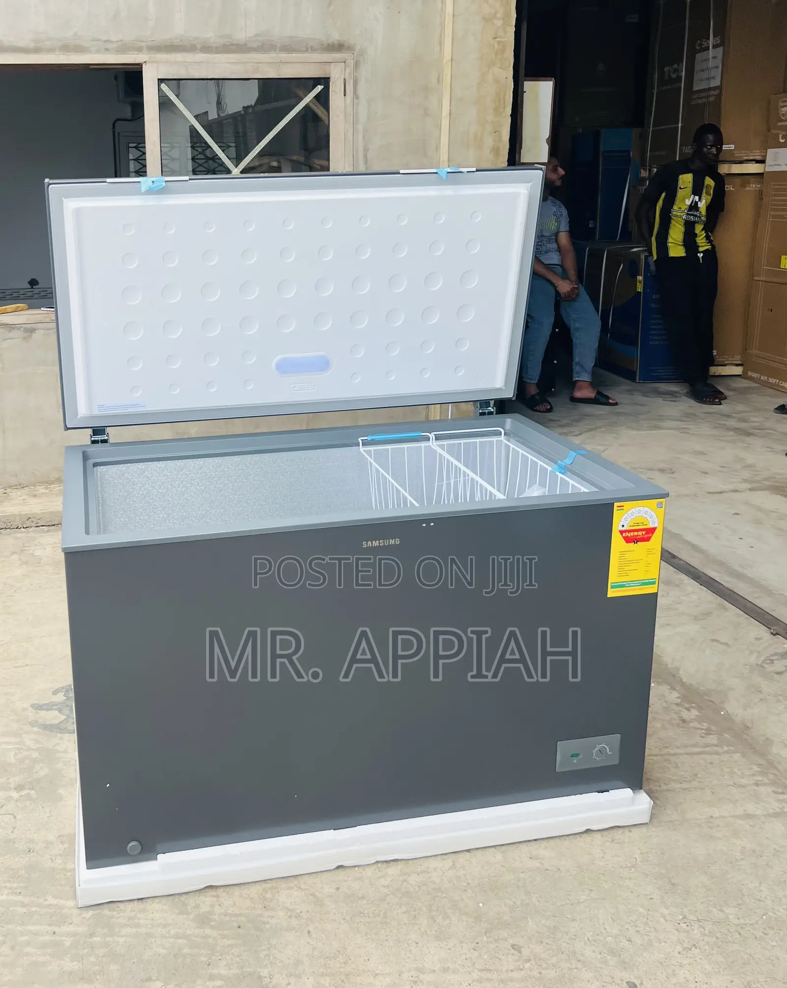 Shop Affordable Samsung 371l Single Door Chest Freezer