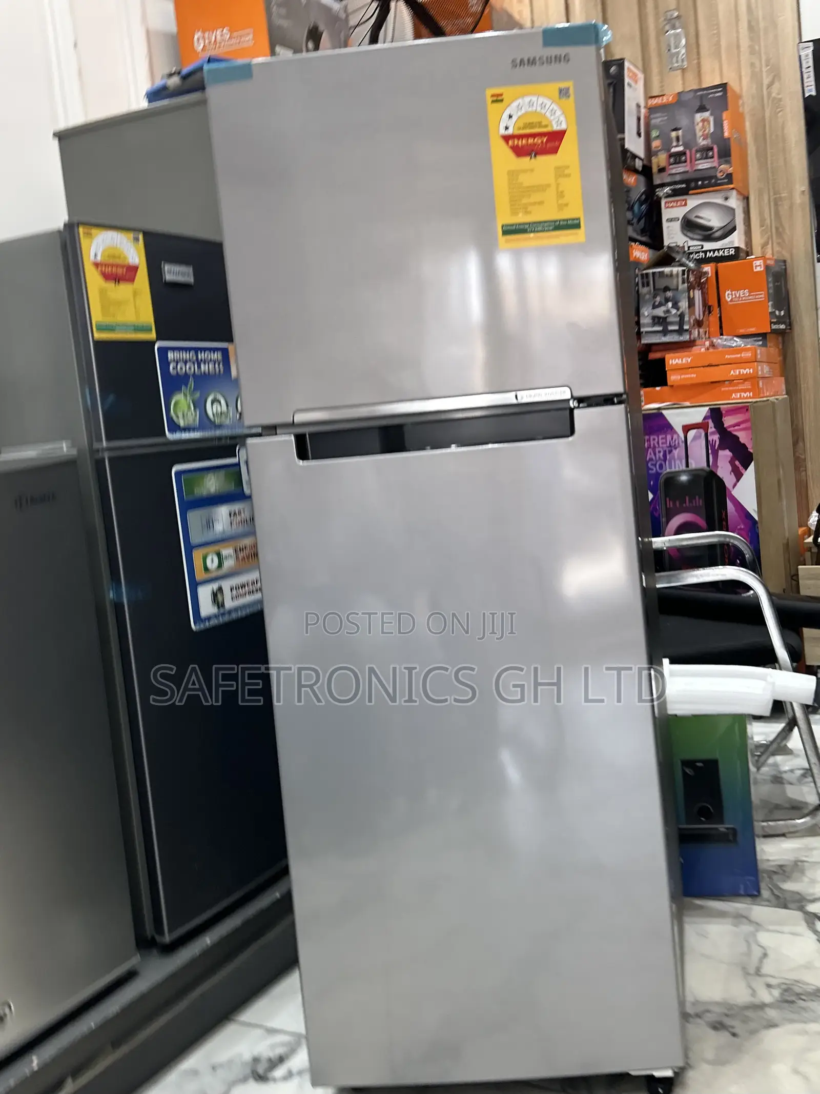 New Essential Samsung Rt28 236-280l Top-Mount Frost-Free Refrigerator