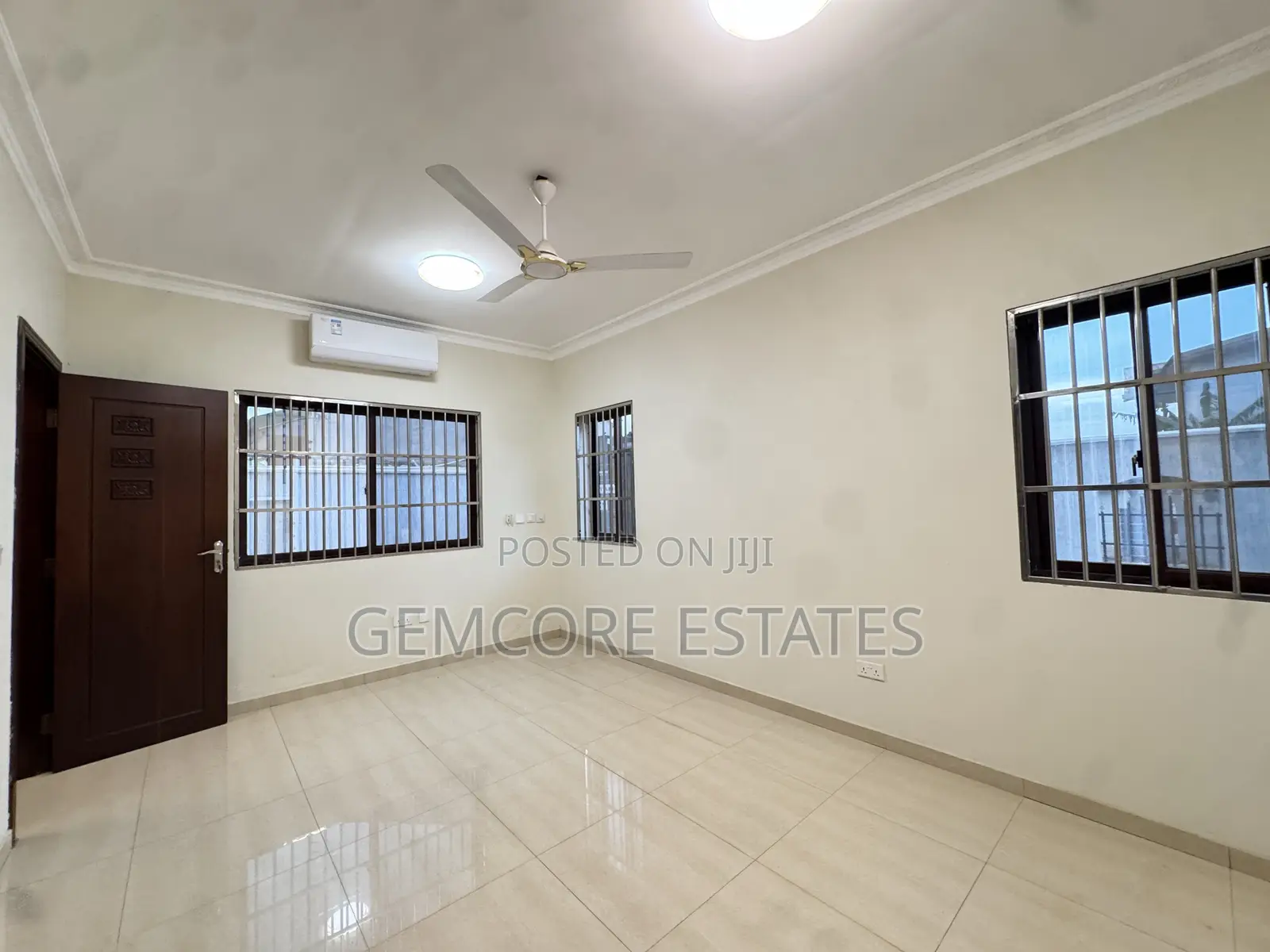 4bdrm Townhouse / Terrace in Coco Vanilla, Adjiriganor for rent