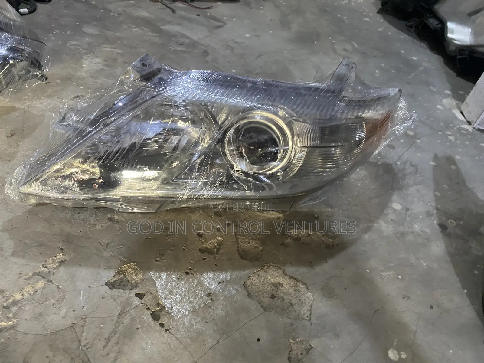 Toyota Camry 2009/2010 Headlight
