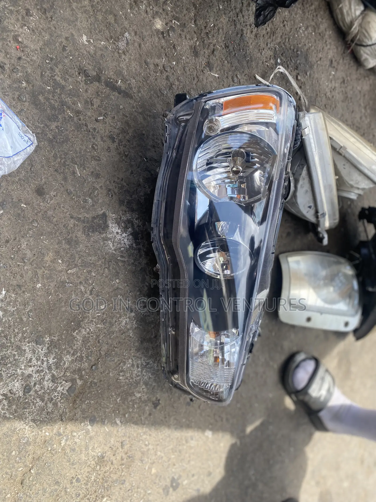 Mitsubishi Lancer 2008-2012 Headlight