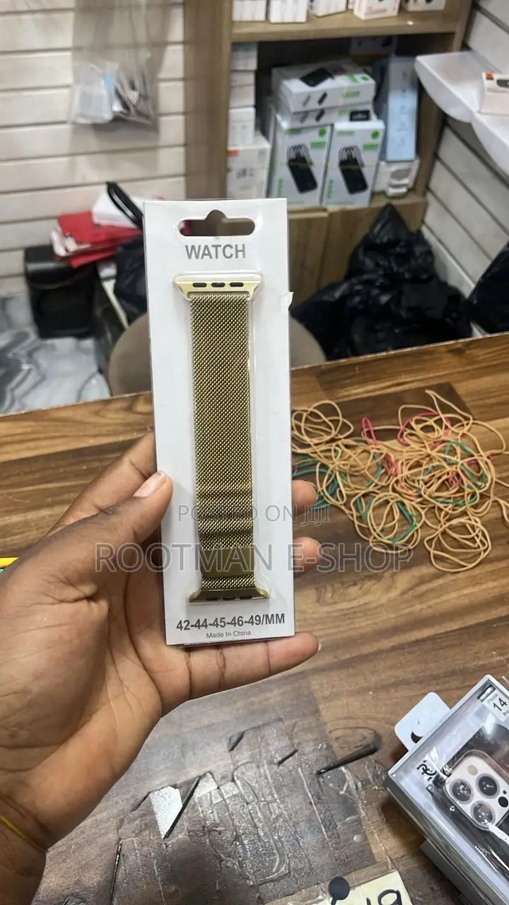 Milanese Loop Apple Watch Band - Gold