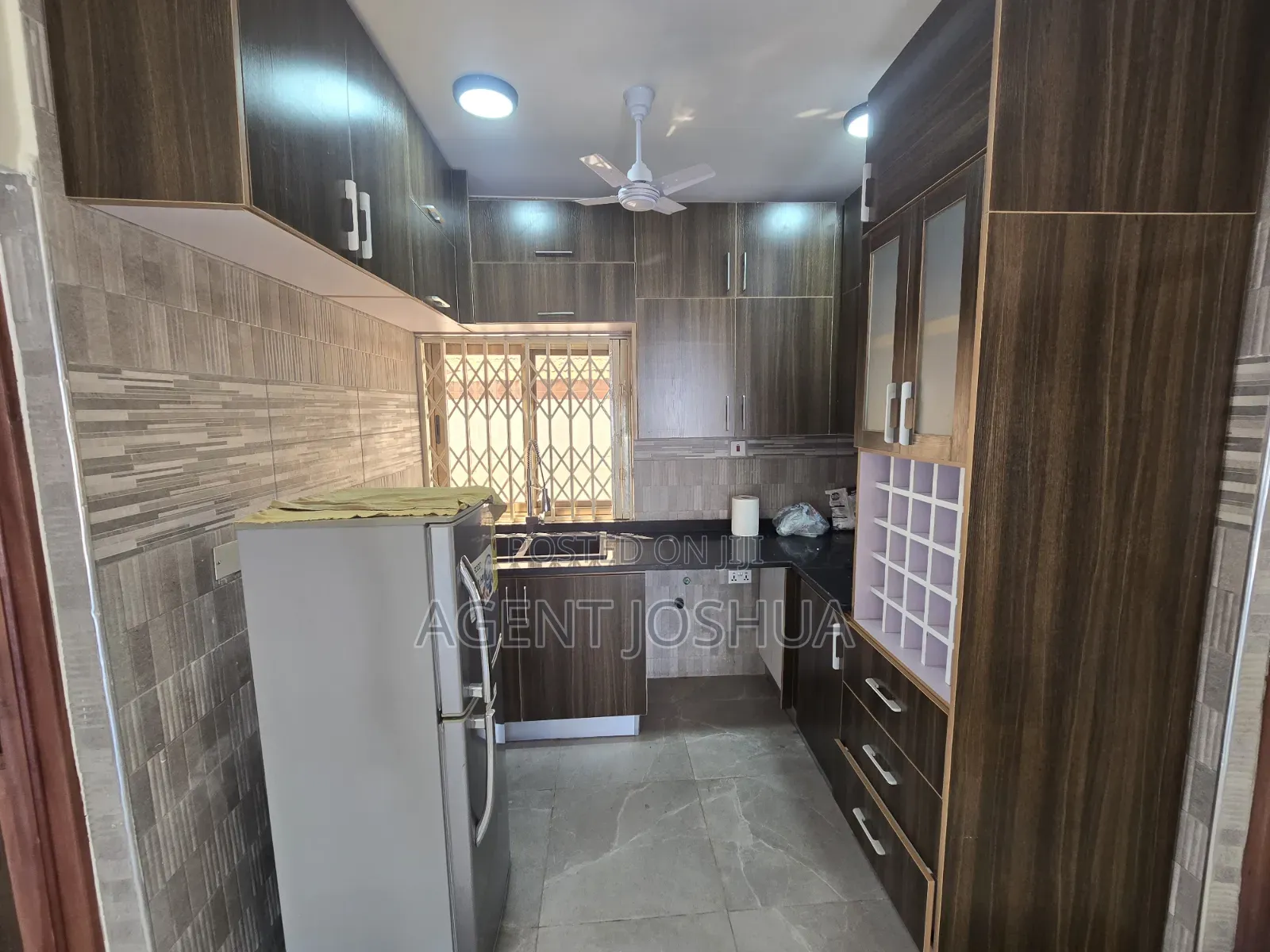 2bdrm Townhouse / Terrace in Teshie Estate for rent