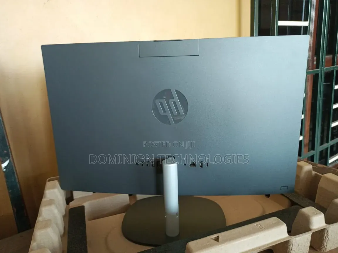 New Desktop Computer HP AiO 24 8GB Intel Core Ultra 5 SSD 512GB