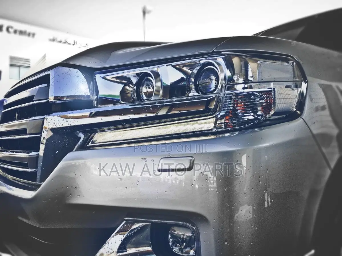 2016,2017,2018,2019 Headlight for Toyota Landcruser.