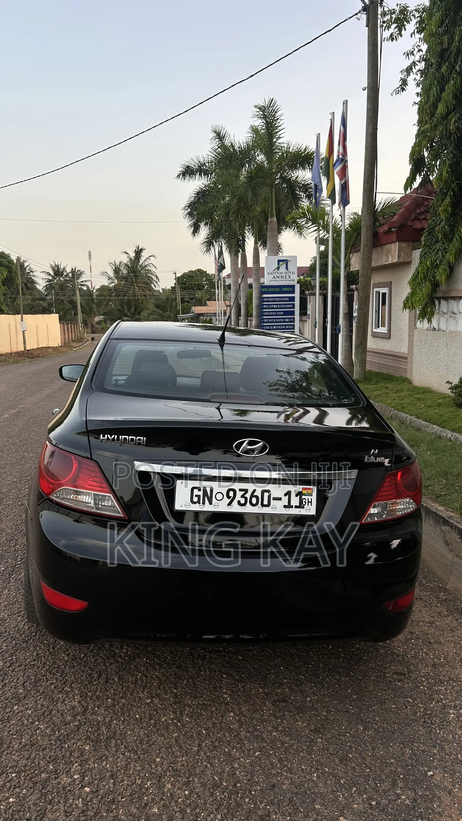 Hyundai Accent SE 2011 Black