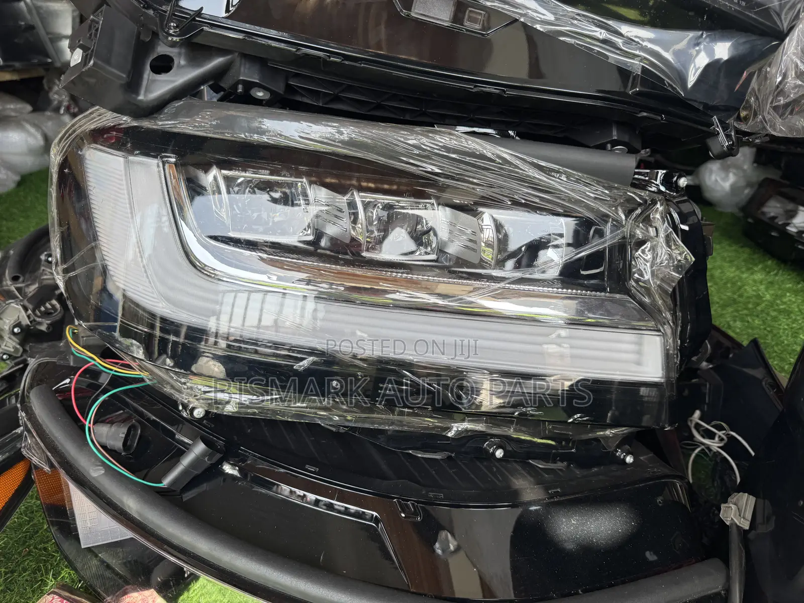 Toyota Land Cruiser 300 2022 2023 2024 2025 Headlight