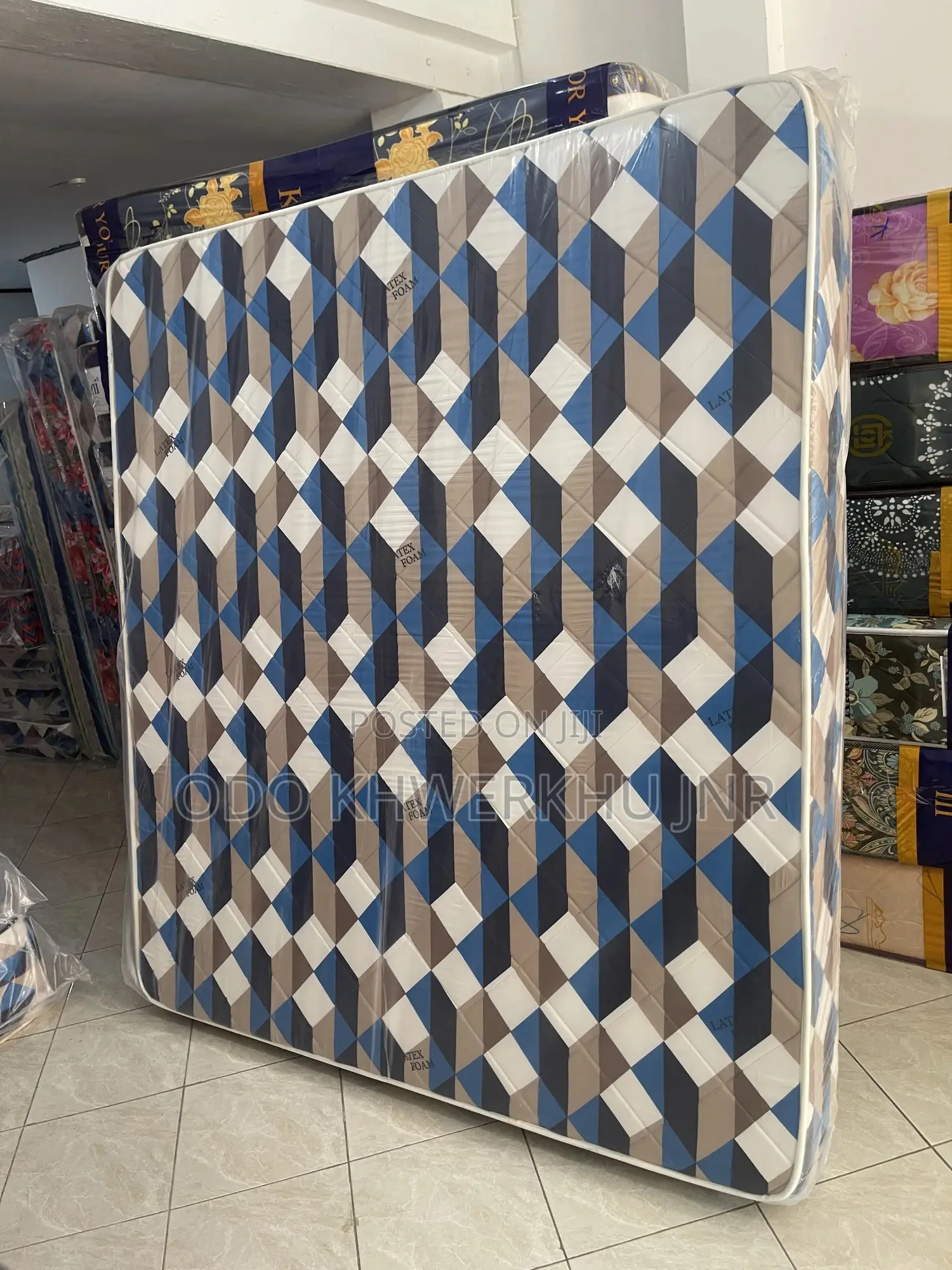 10inches King Size Mattress Latex Foam (84x75)