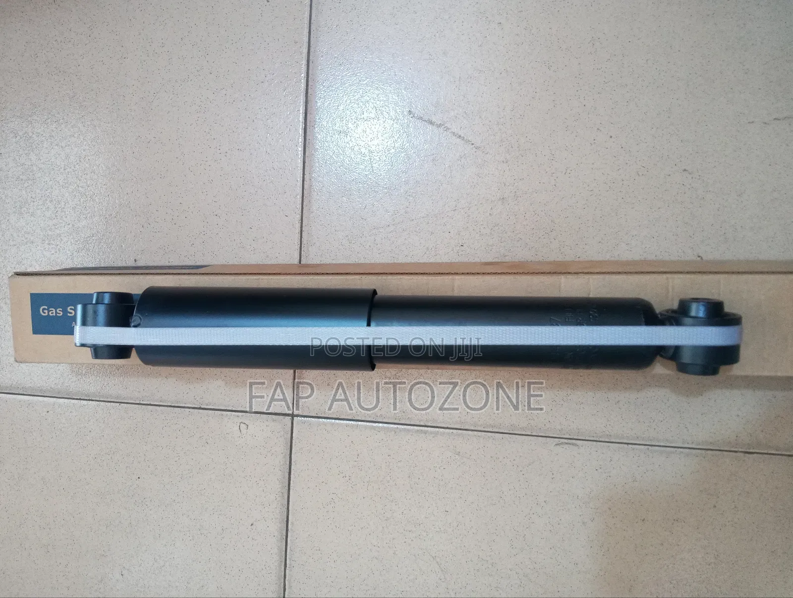 0422. Original Toyota Rav4 Shock / Strut Absorber Imported From Usa