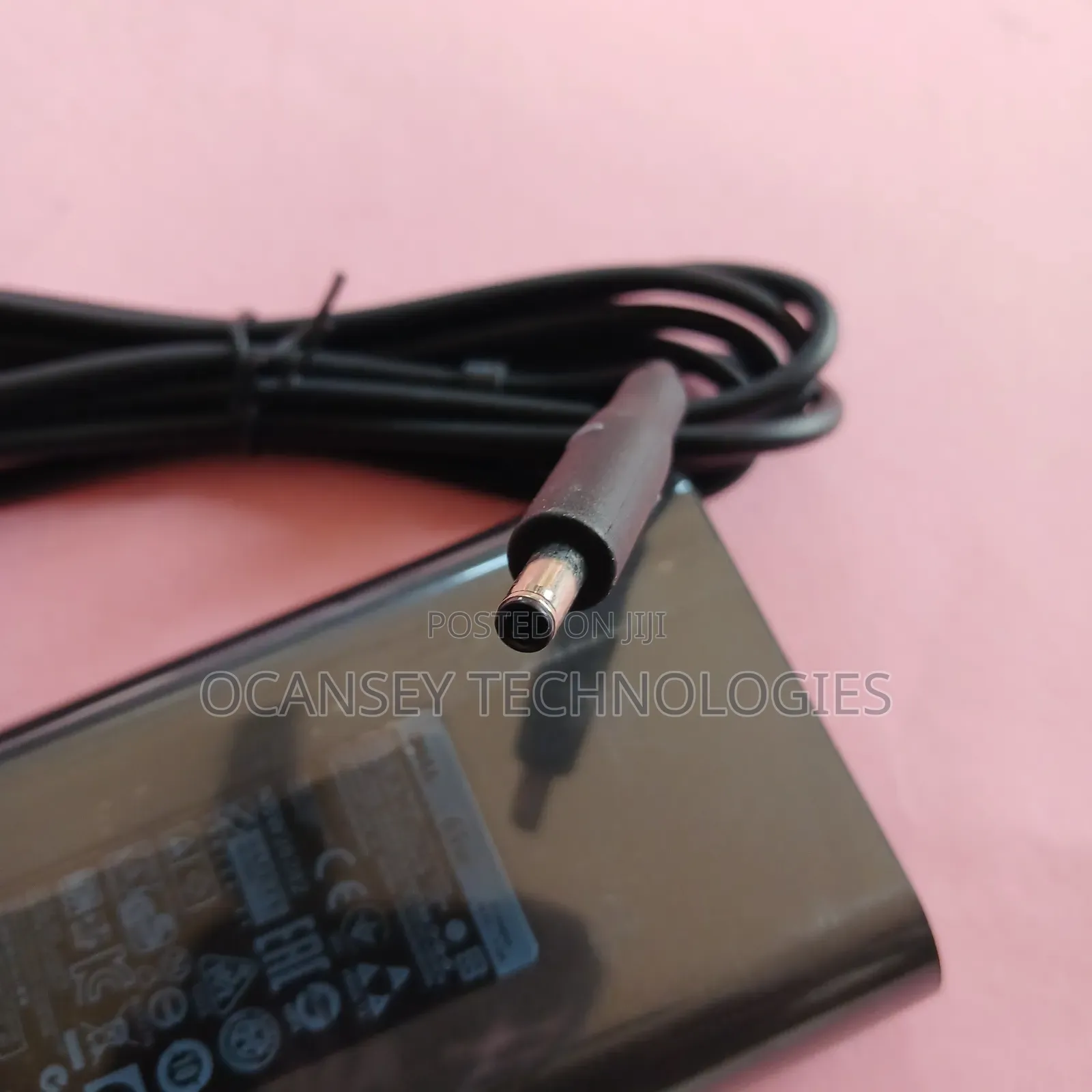 Original Dell Small Pin 65w Oval Adapter