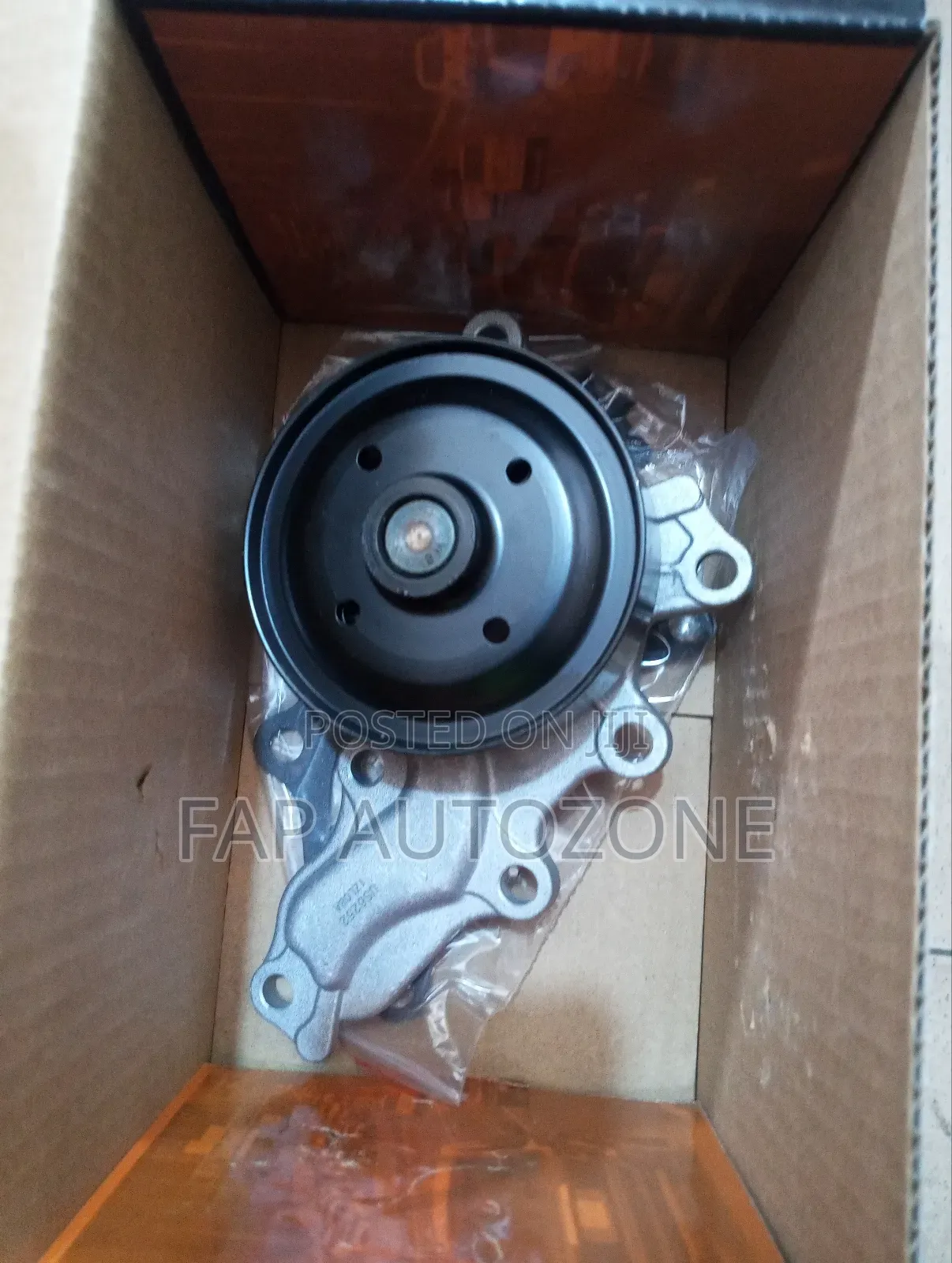 0445. Original Toyota Yaris Water Pump Imported From USA