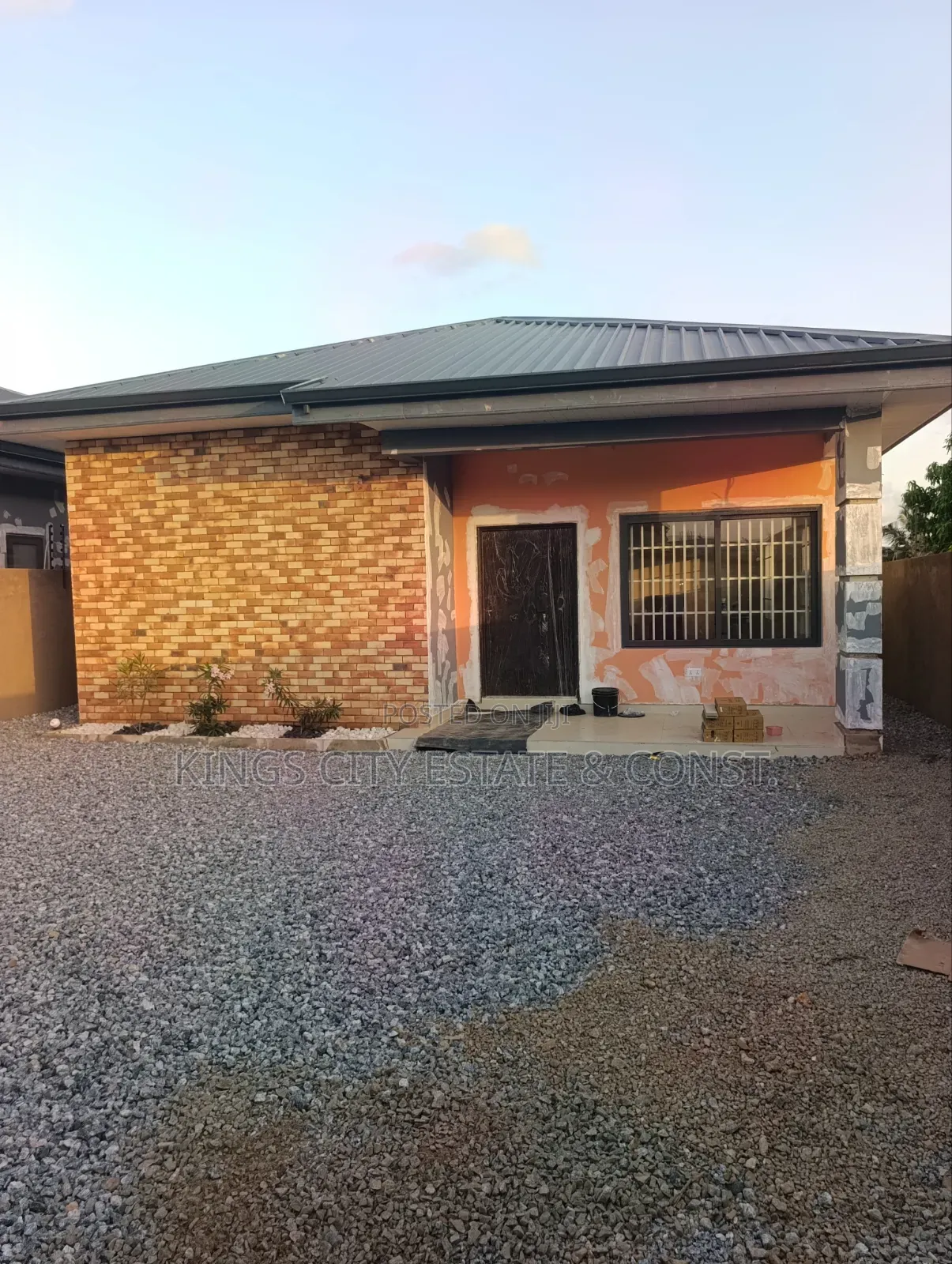 3bdrm House in First-Stores, Pokuase for sale
