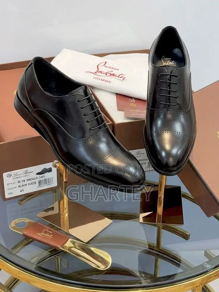 Timeless Prestige Black Cap-Toe Executive Oxford Shoes